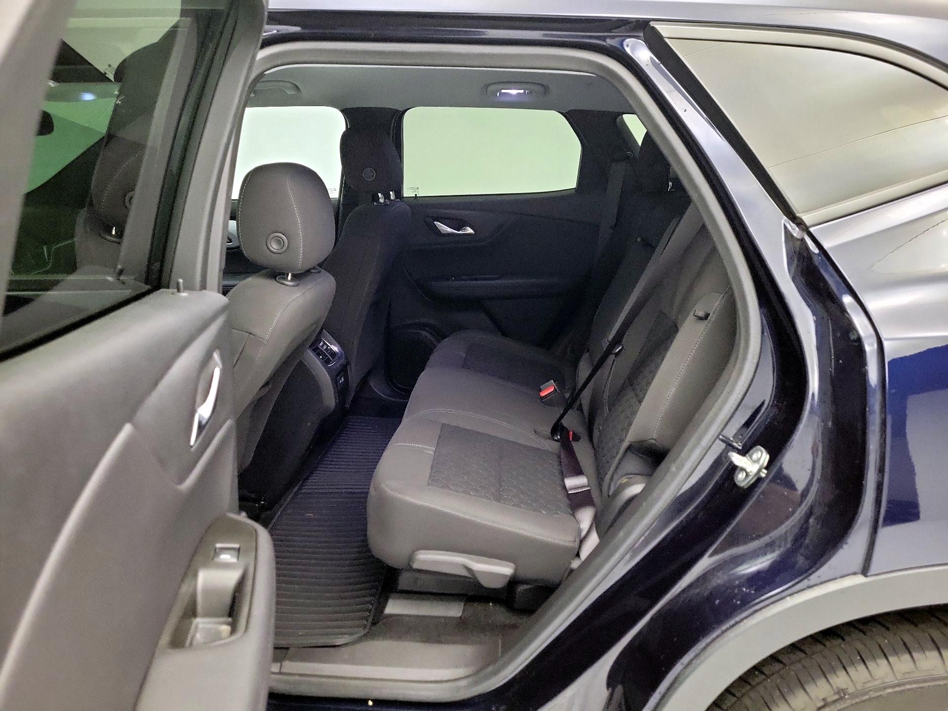 Thumbnail: 2020 Chevrolet Blazer - 19