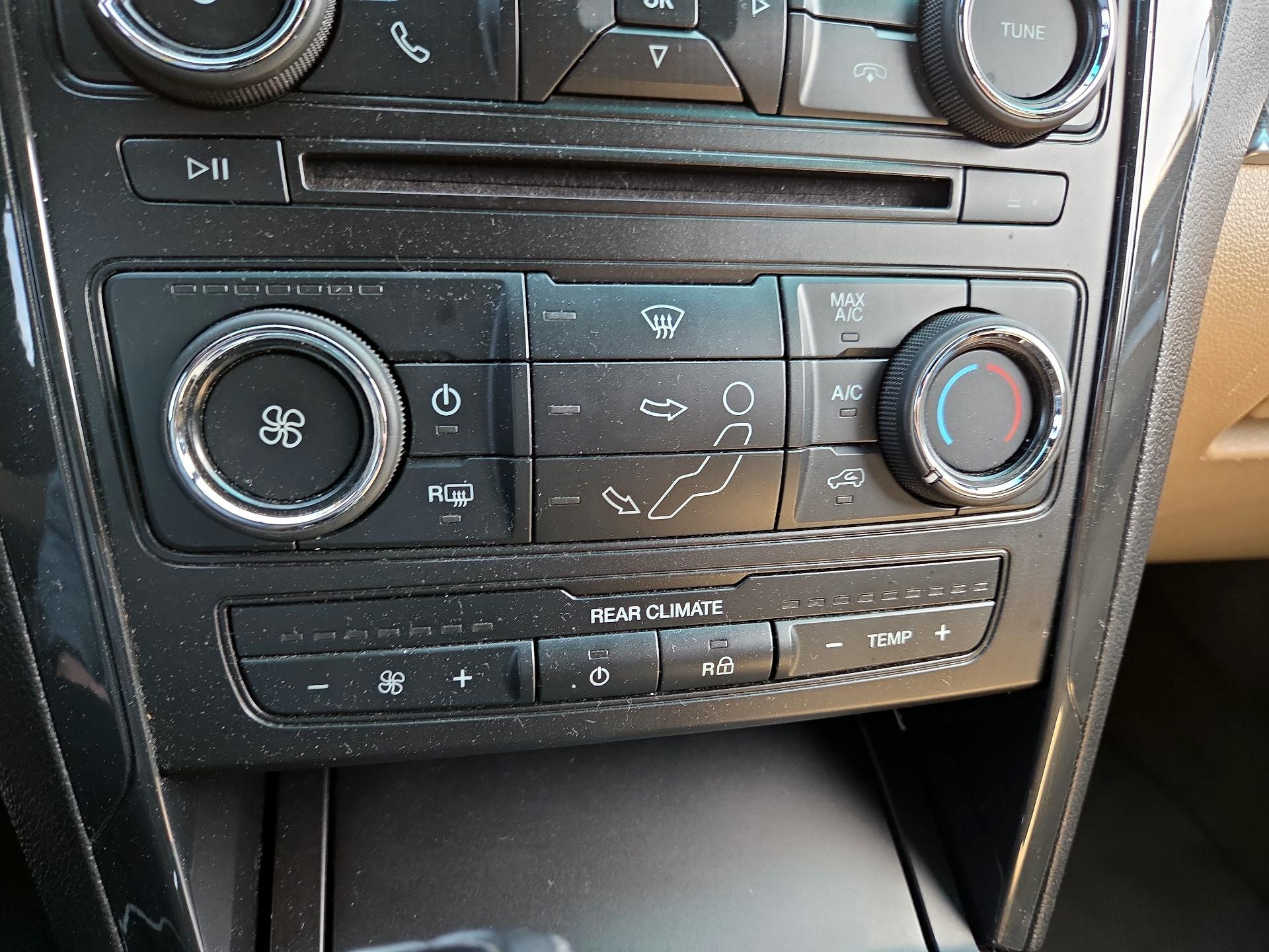 Thumbnail: 2017 Ford Explorer - 16