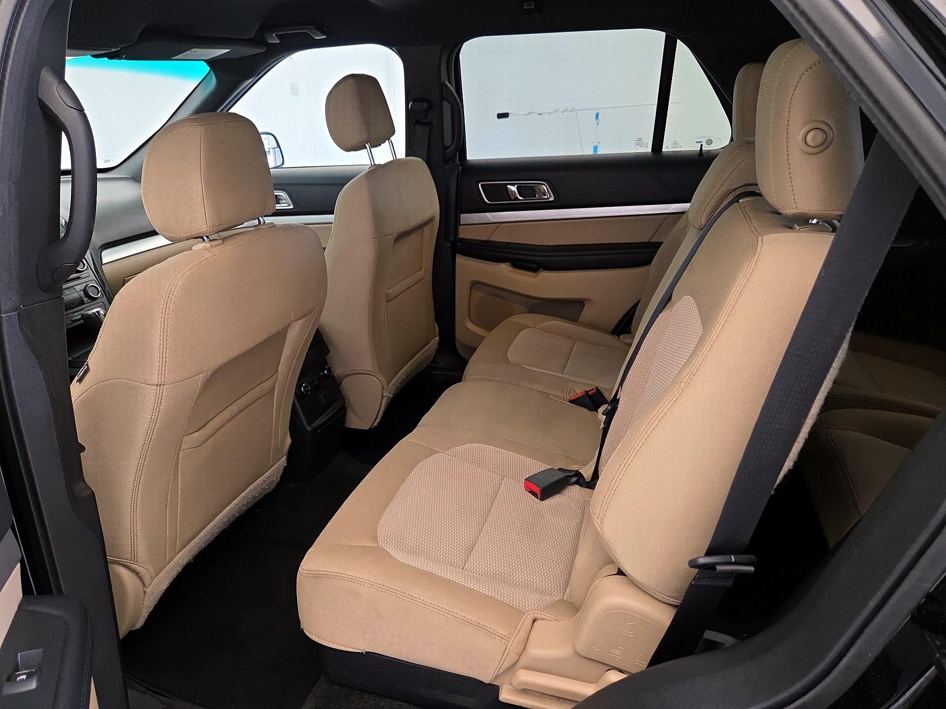 Thumbnail: 2017 Ford Explorer - 19