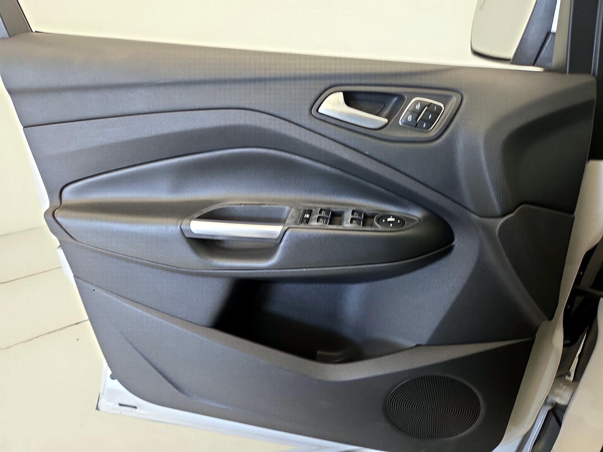 Thumbnail: 2014 Ford Escape - 12