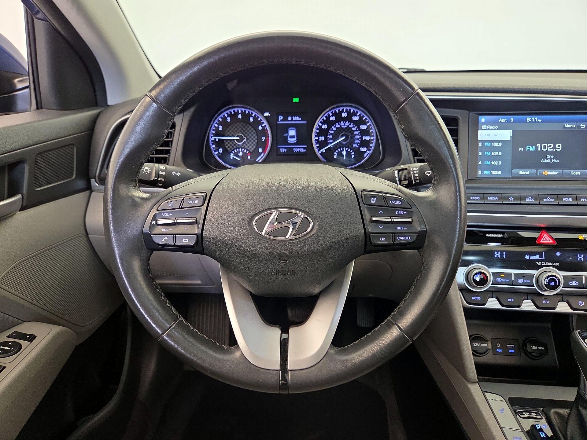 Thumbnail: 2019 Hyundai Elantra - 10