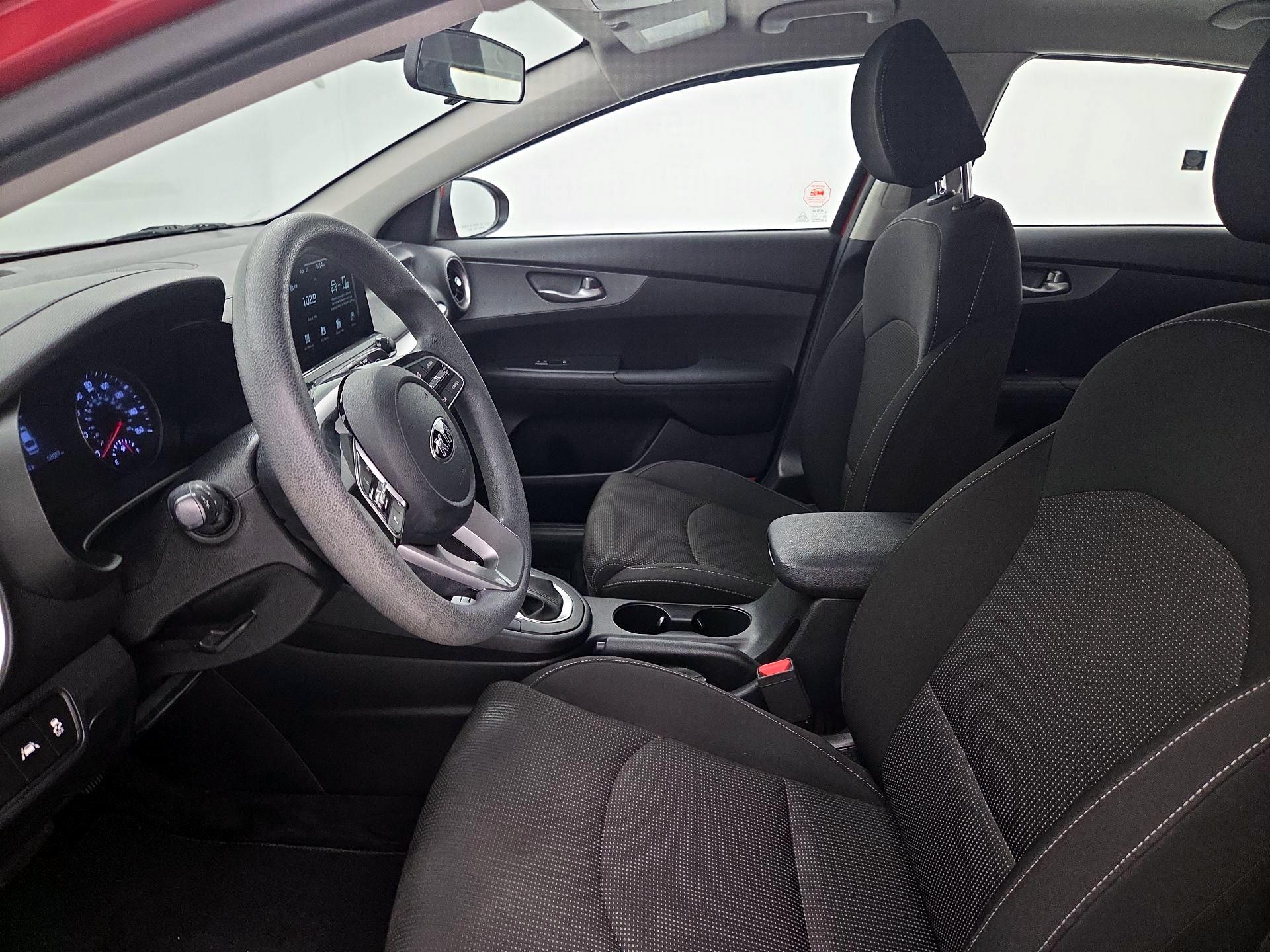 Thumbnail: 2020 Kia Forte - 11