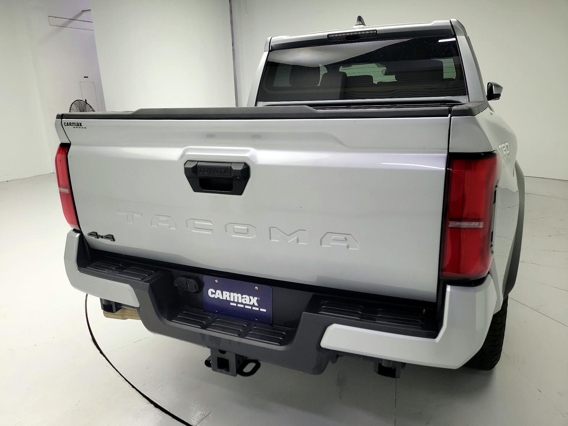 Thumbnail: 2024 Toyota Tacoma - 20