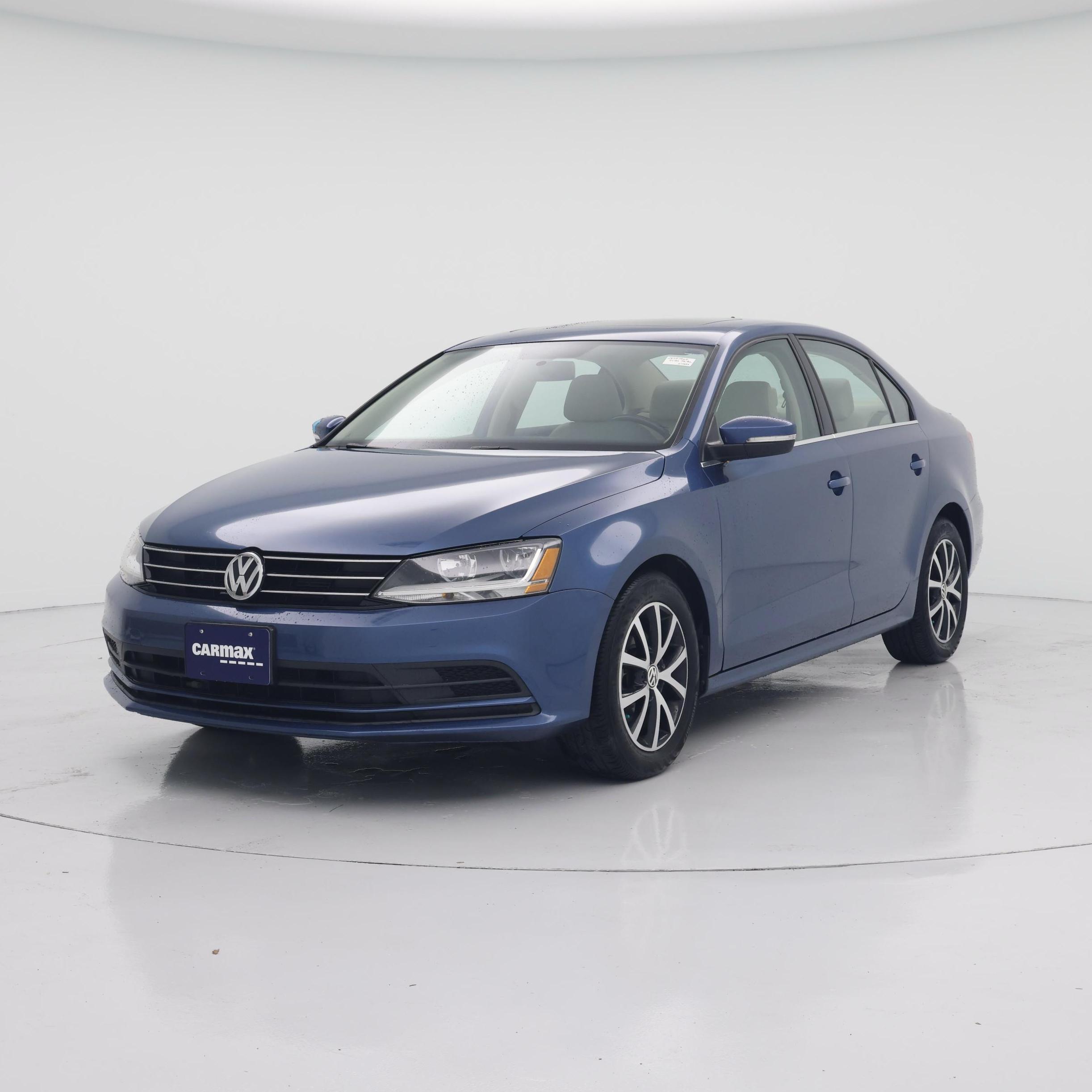 Thumbnail: 2017 Volkswagen Jetta - 4