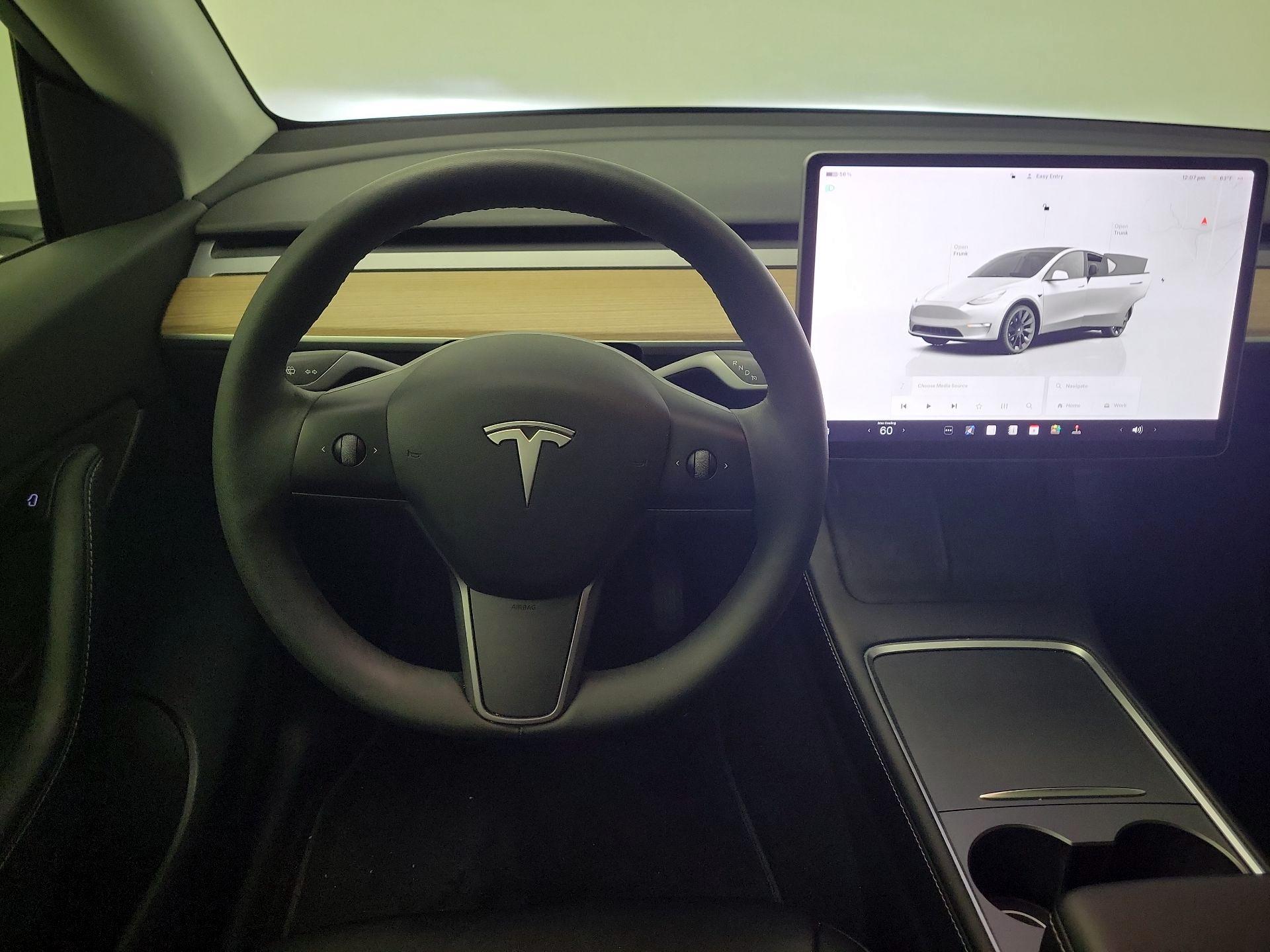 Thumbnail: 2022 Tesla Model Y - 10