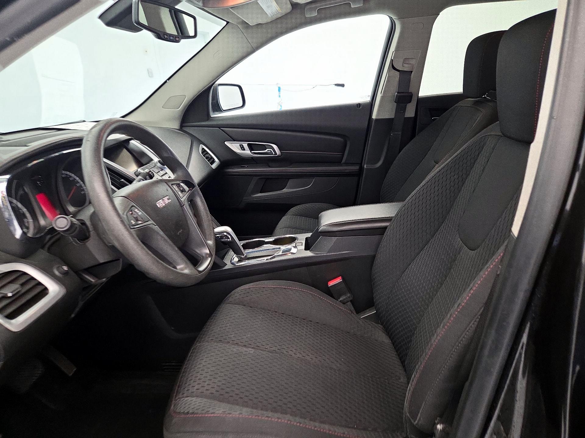Thumbnail: 2015 GMC Terrain - 11