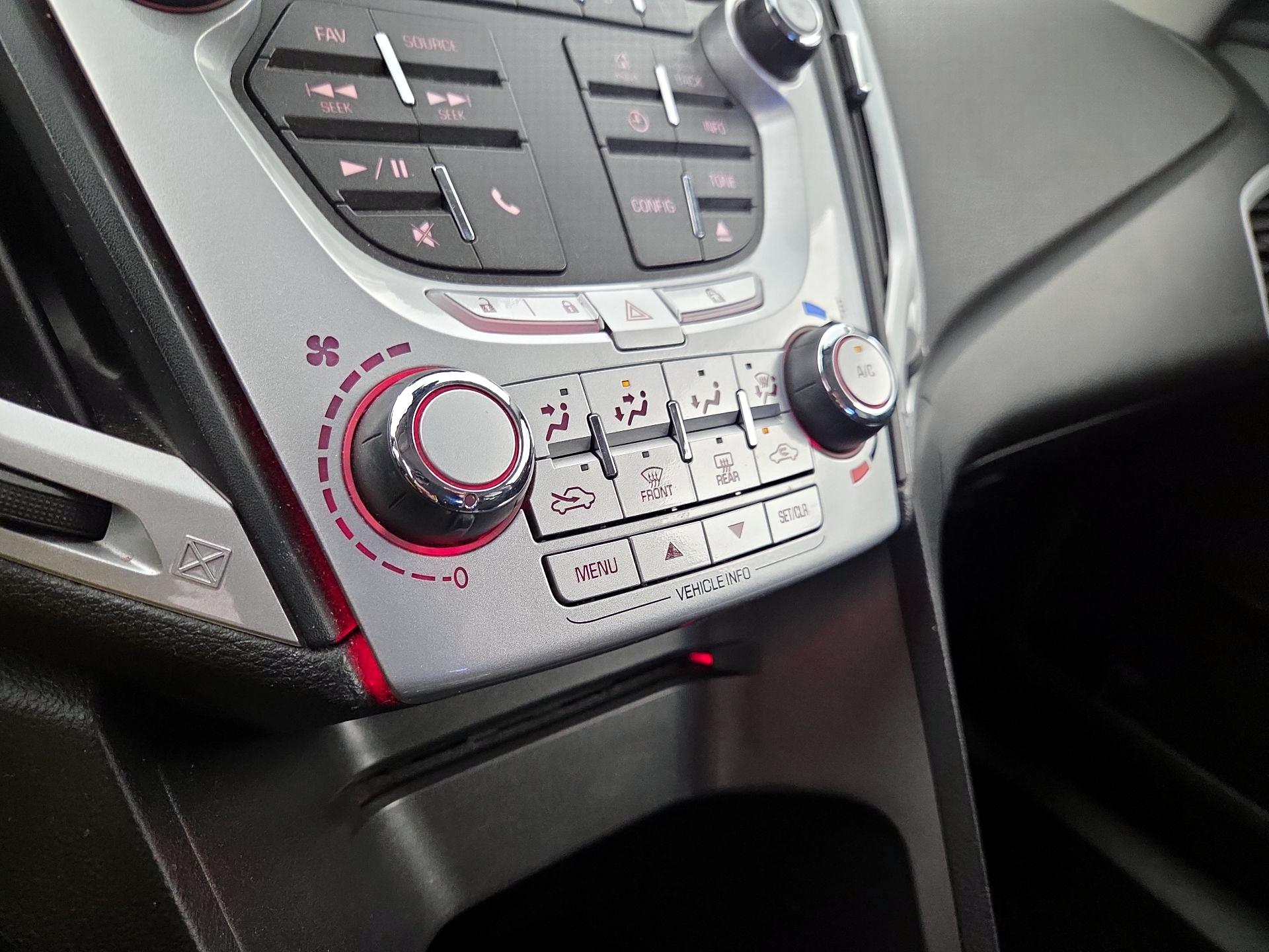 Thumbnail: 2015 GMC Terrain - 15