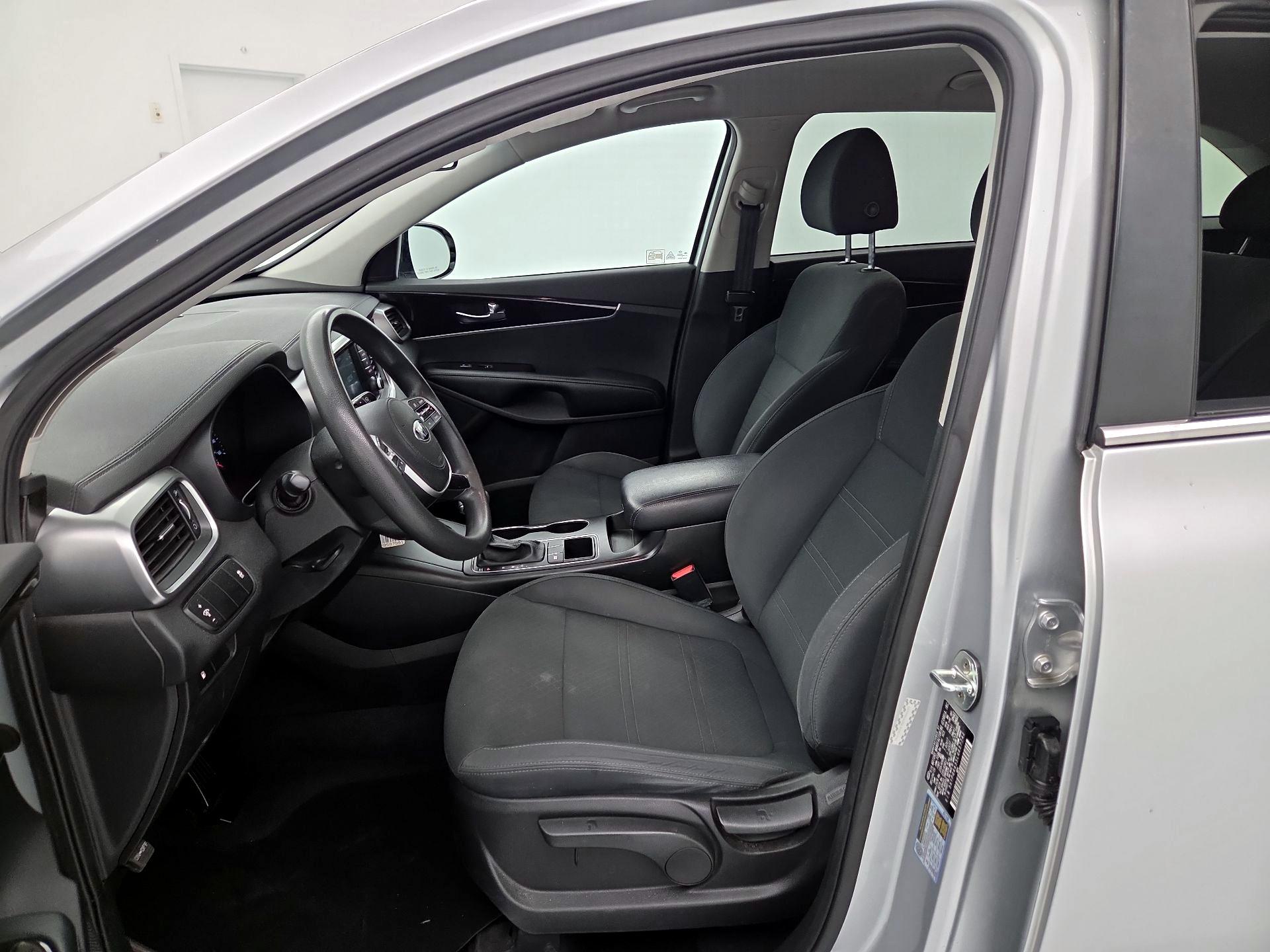 Thumbnail: 2020 Kia Sorento - 11
