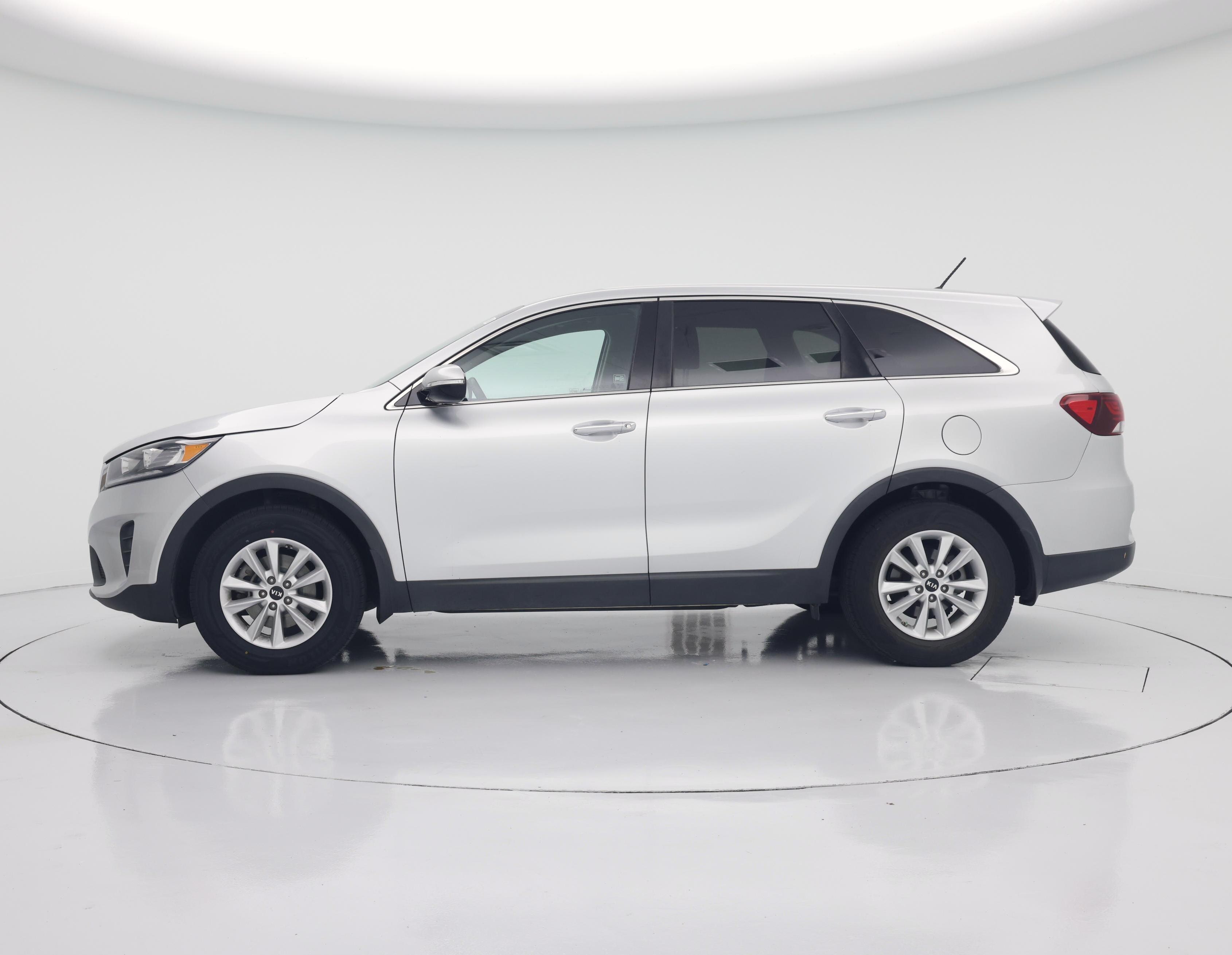 Thumbnail: 2020 Kia Sorento - 3