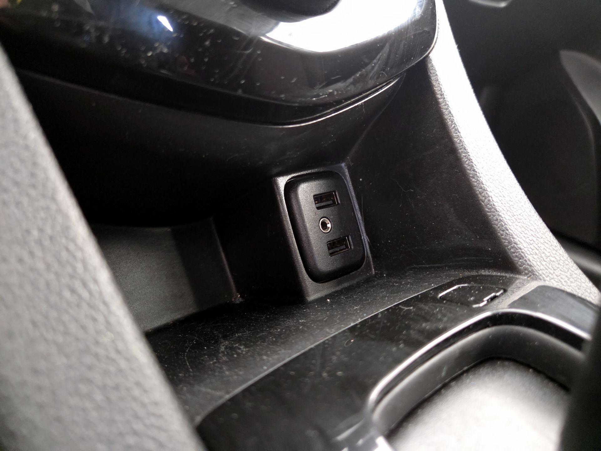 Thumbnail: 2017 Chevrolet Sonic - 18