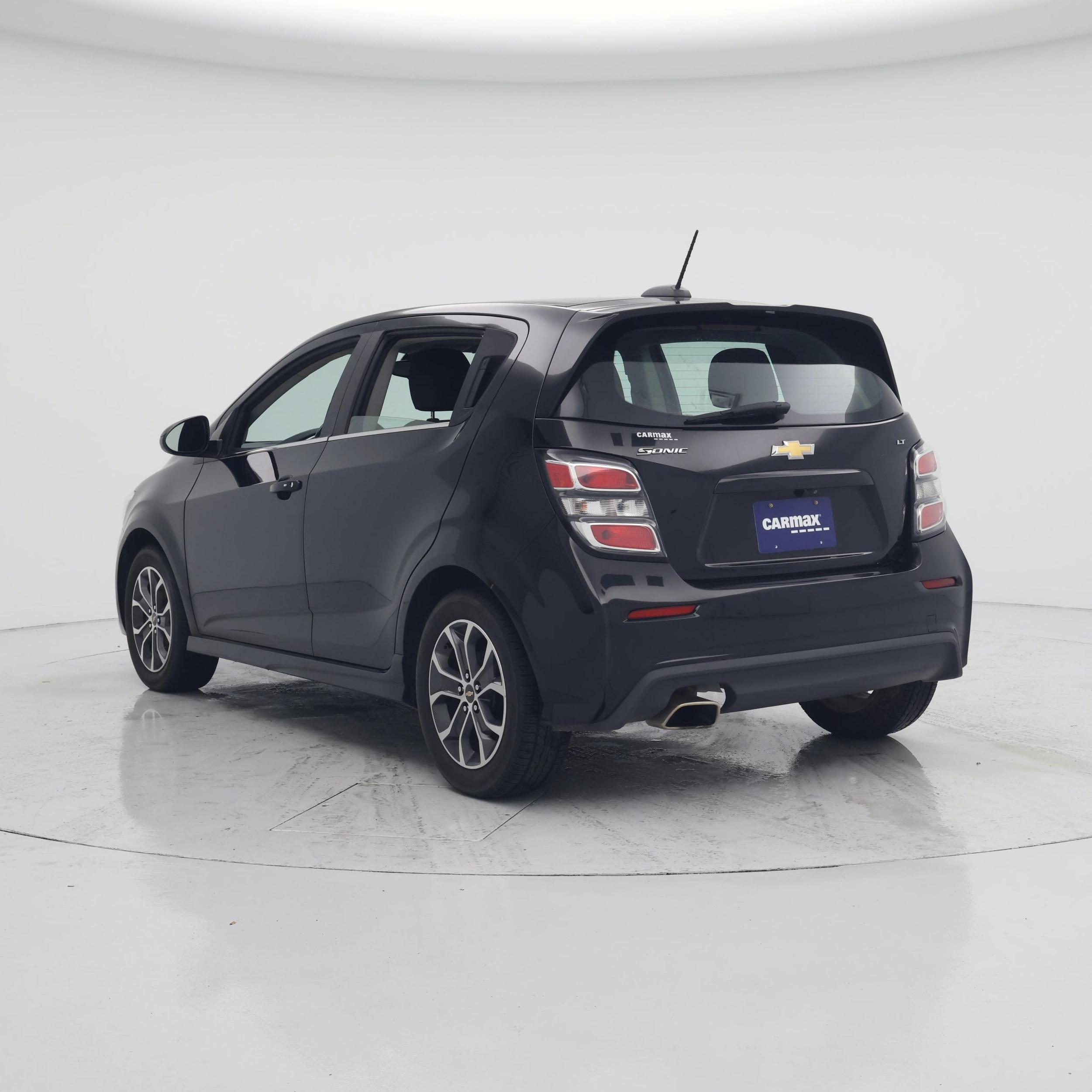 Thumbnail: 2017 Chevrolet Sonic - 2