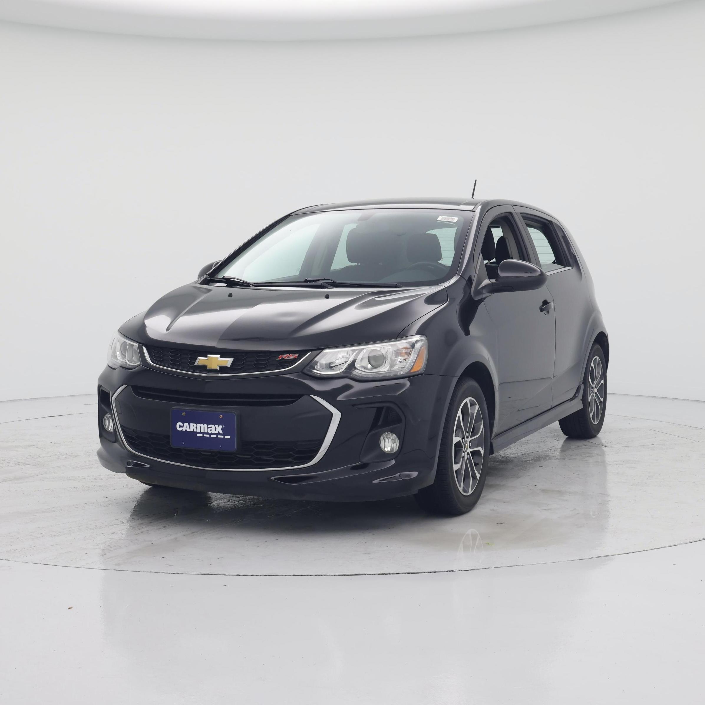 Thumbnail: 2017 Chevrolet Sonic - 4
