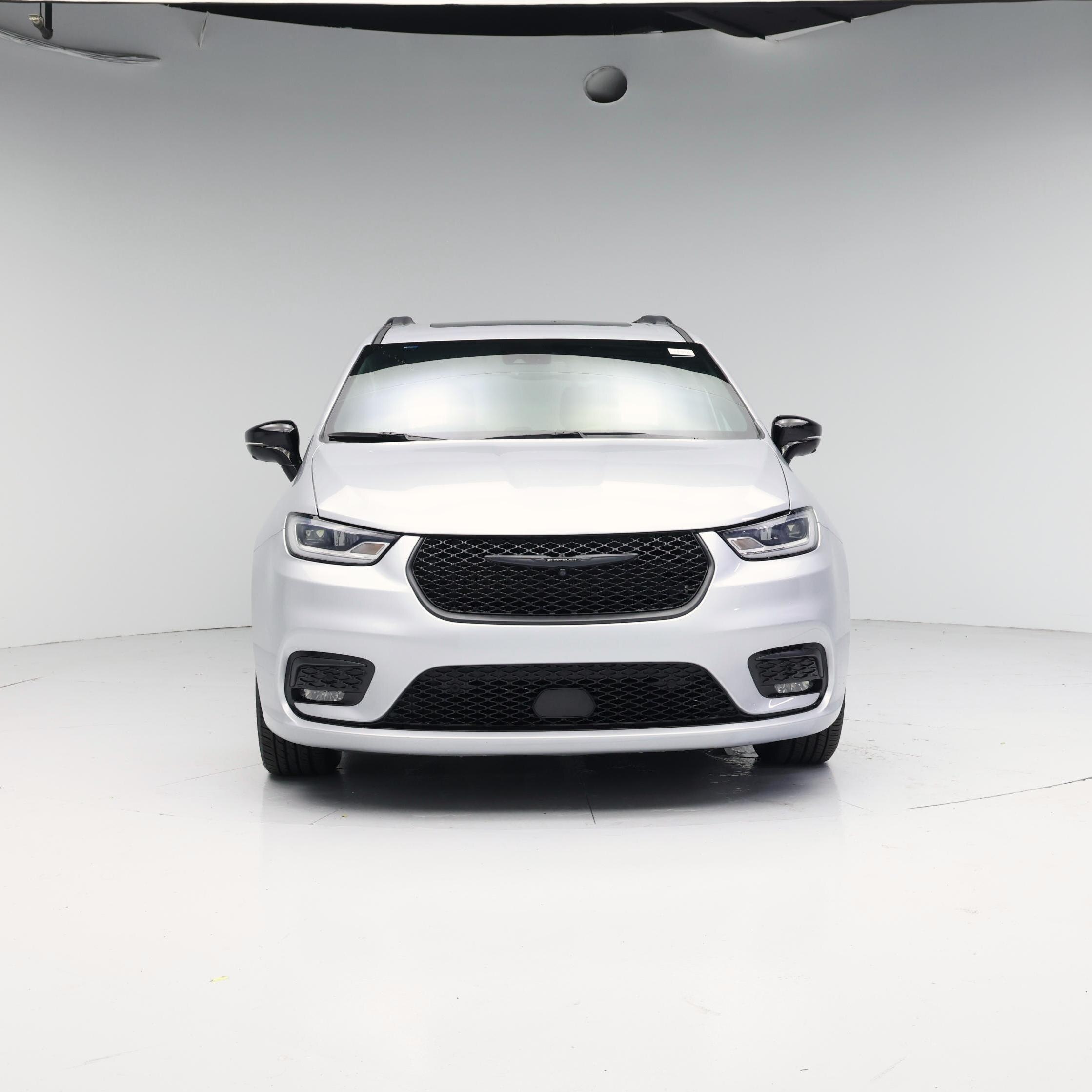 Thumbnail: 2023 Chrysler Pacifica - 5
