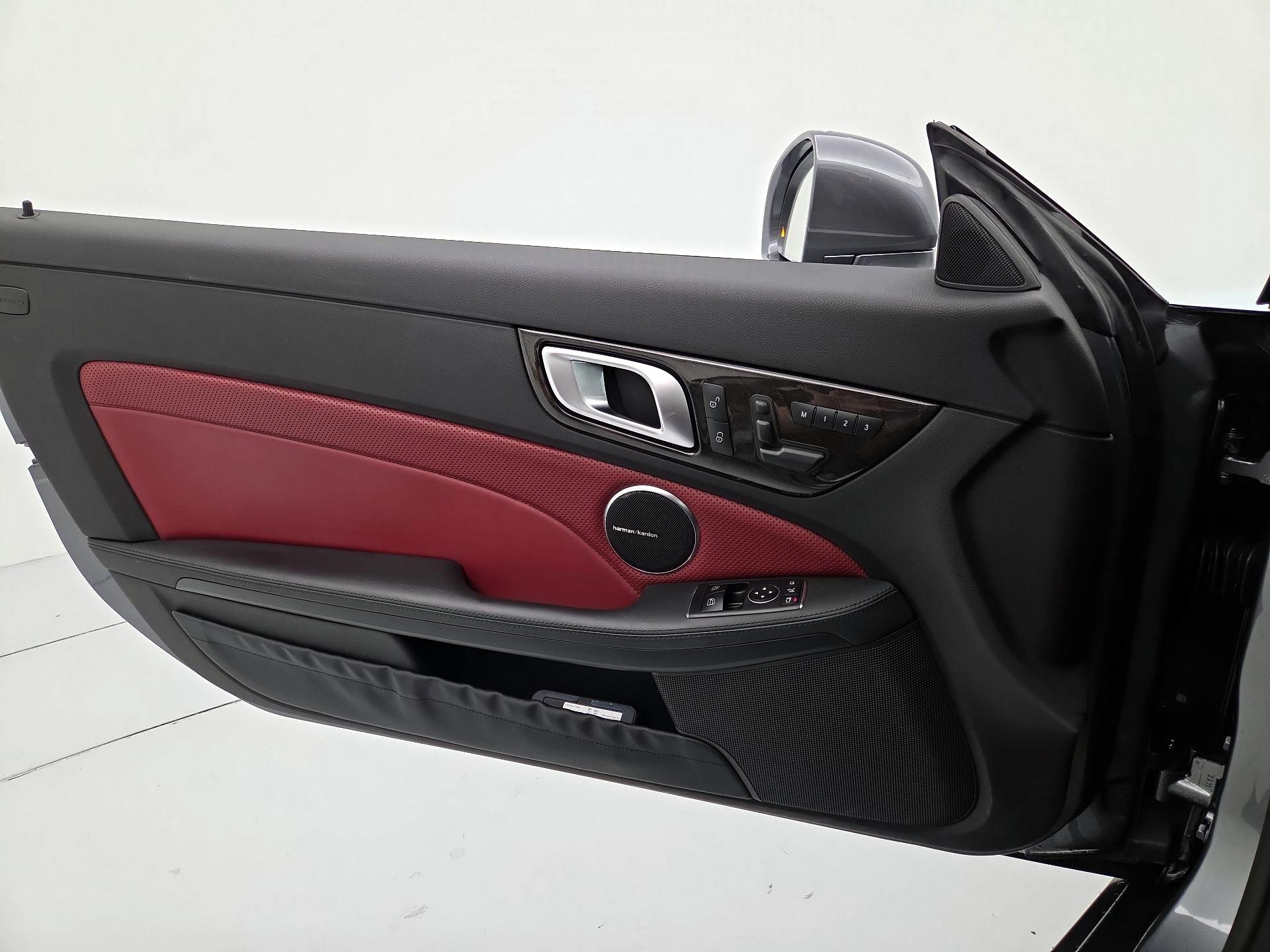 Thumbnail: 2016 Mercedes-Benz SLK - 12