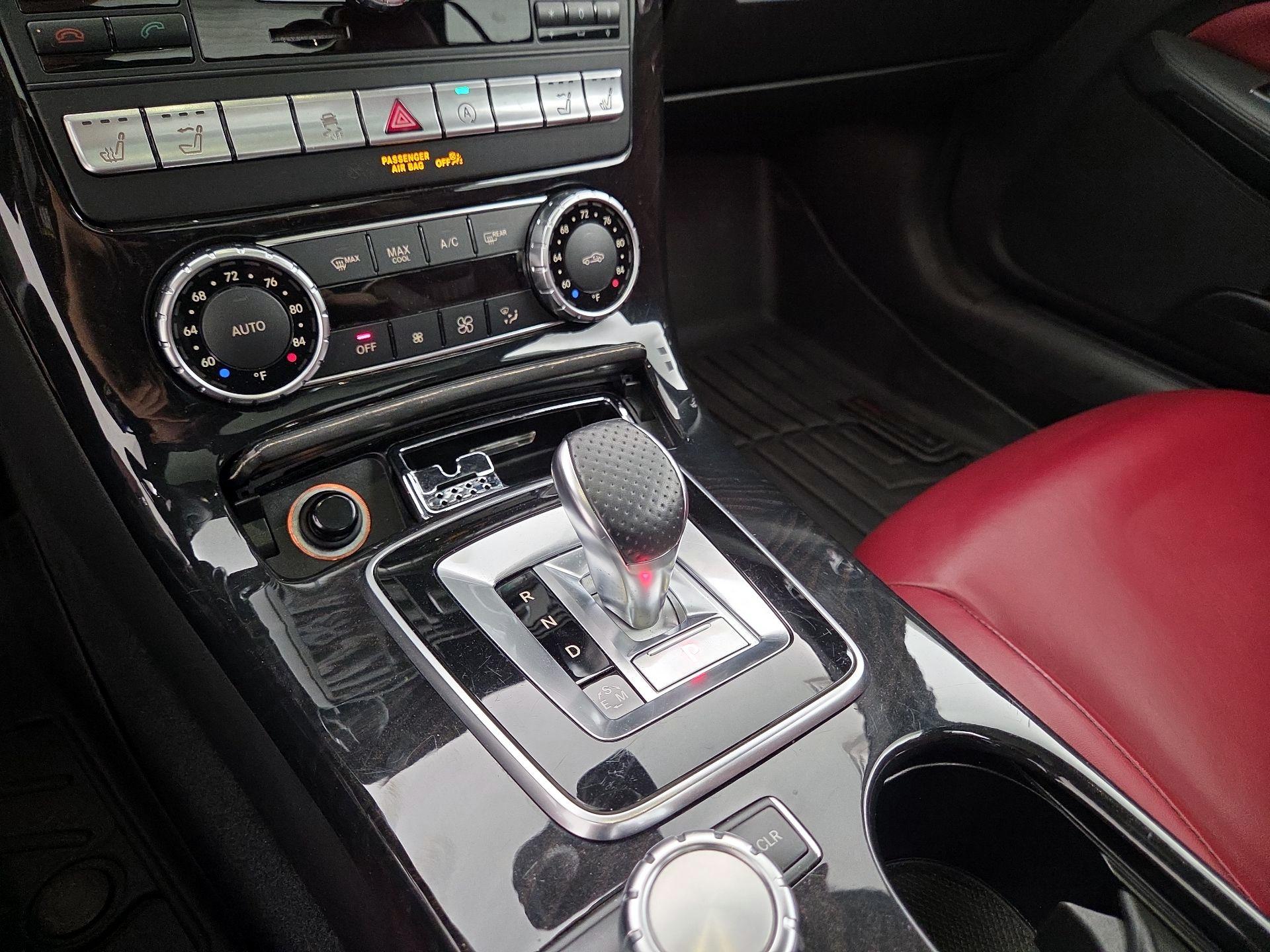 Thumbnail: 2016 Mercedes-Benz SLK - 17