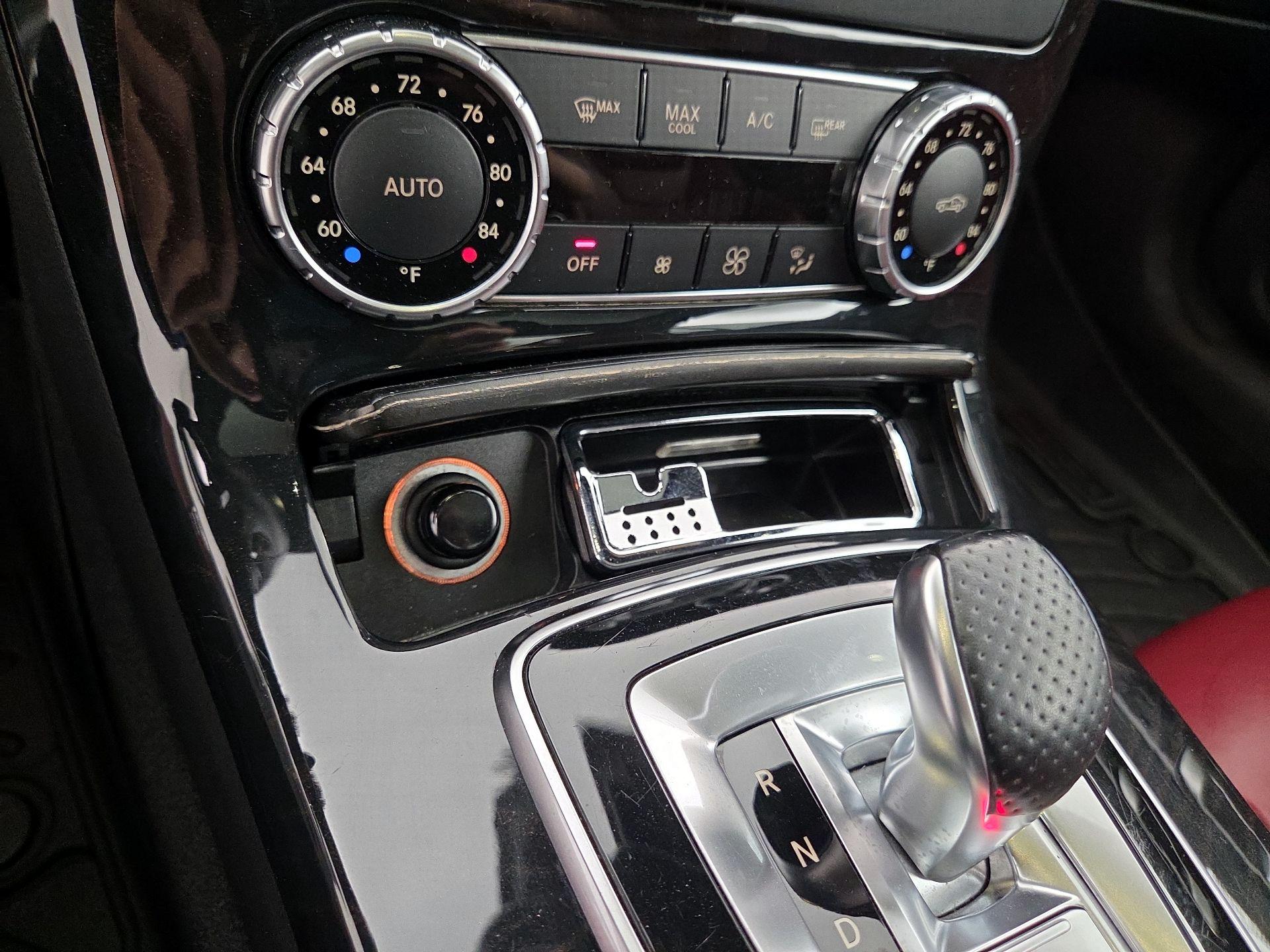 Thumbnail: 2016 Mercedes-Benz SLK - 18