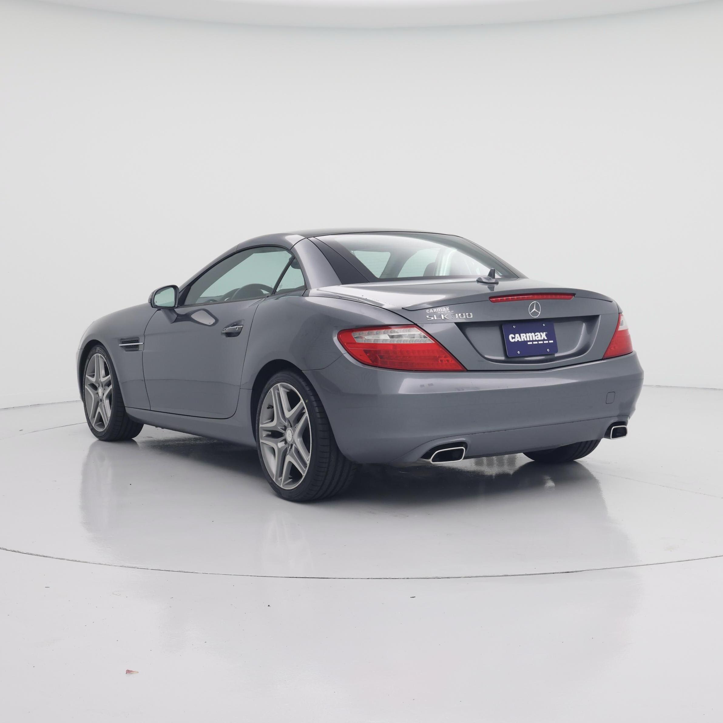 Thumbnail: 2016 Mercedes-Benz SLK - 2