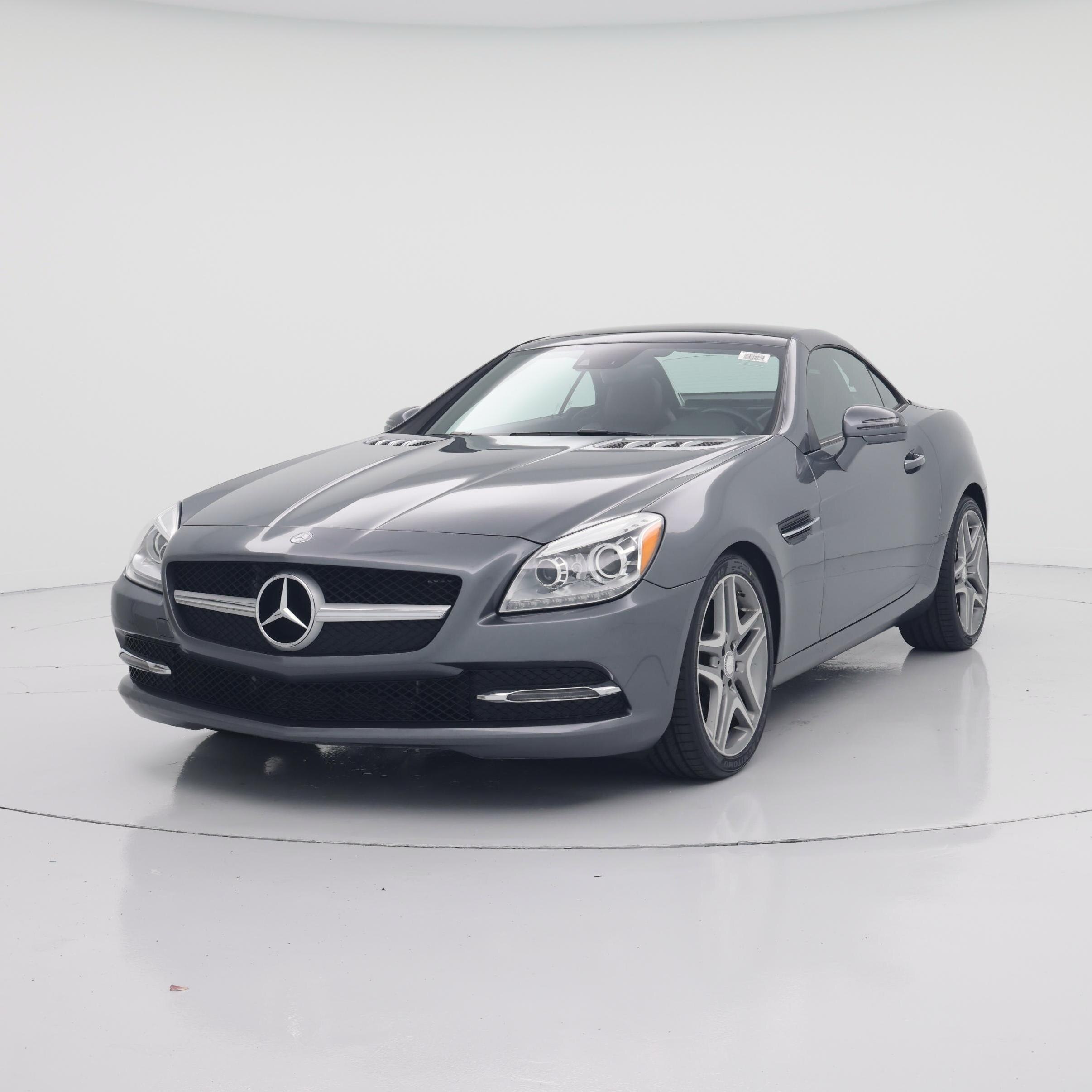 Thumbnail: 2016 Mercedes-Benz SLK - 4