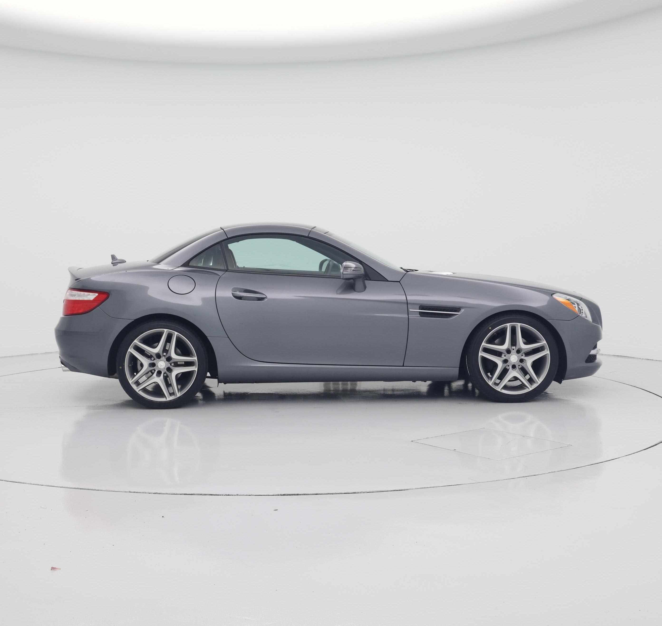 Thumbnail: 2016 Mercedes-Benz SLK - 7