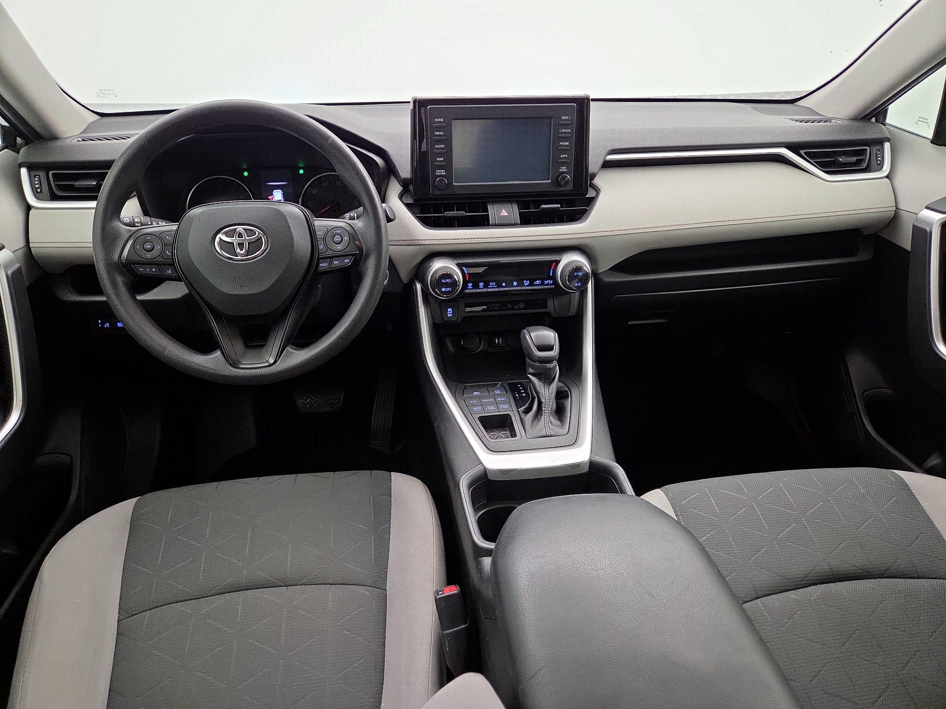 Thumbnail: 2019 Toyota RAV4 - 9