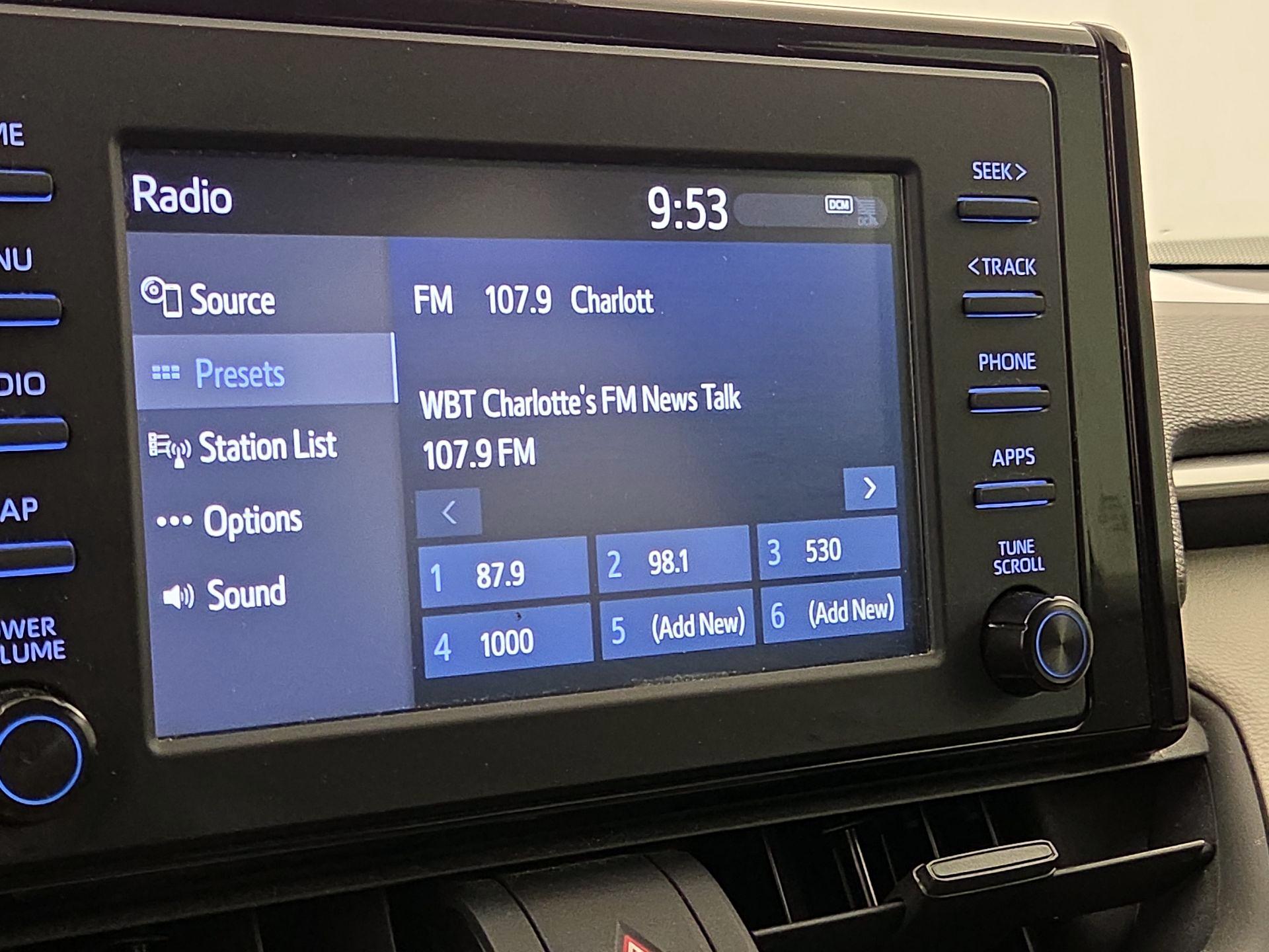 Thumbnail: 2019 Toyota RAV4 - 15