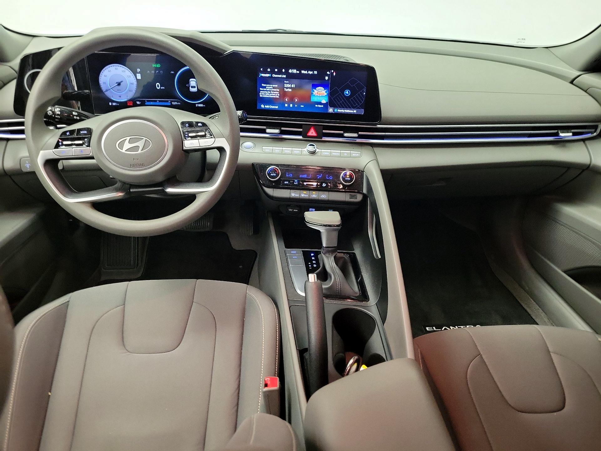 Thumbnail: 2024 Hyundai Elantra - 9