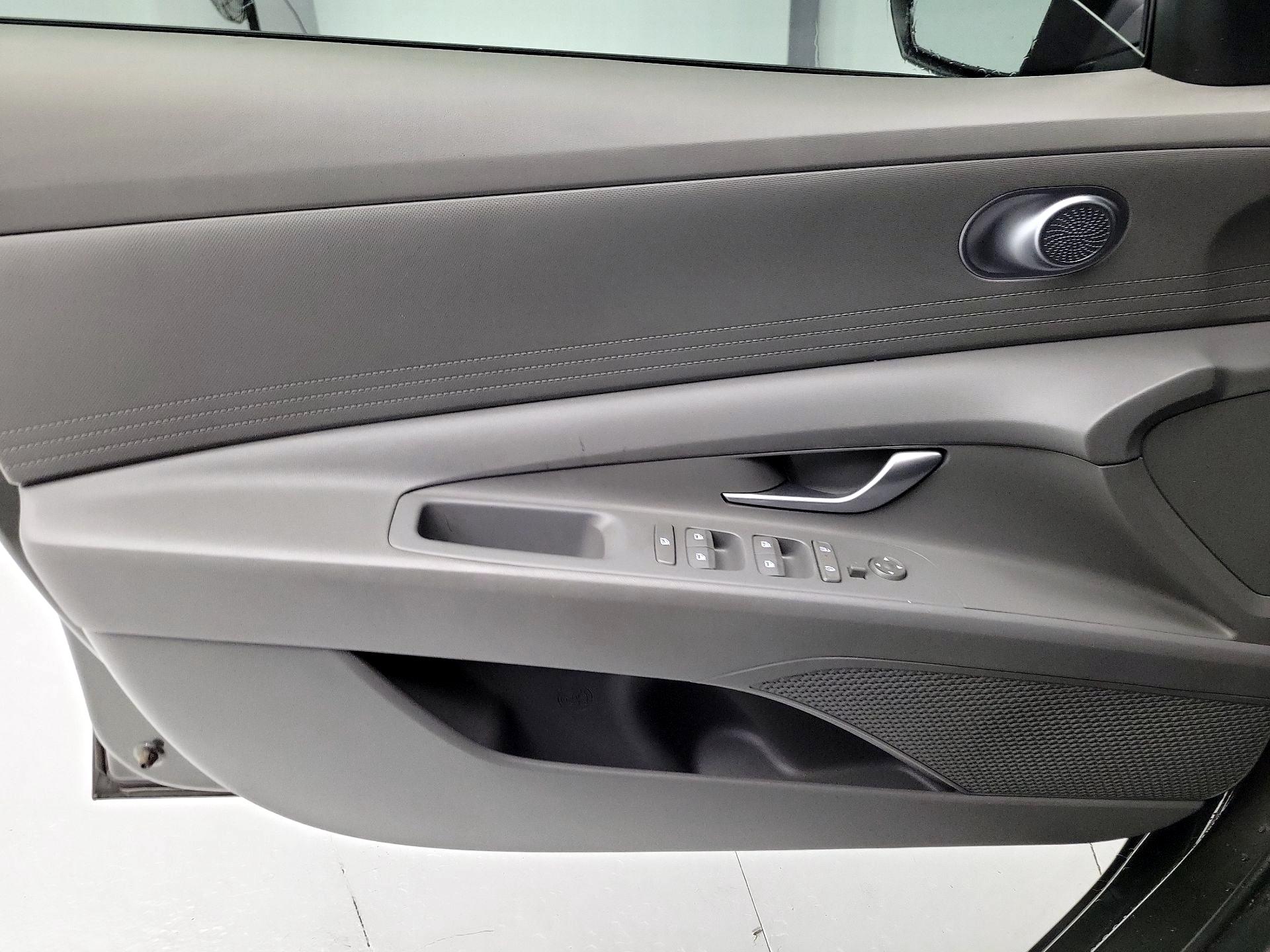 Thumbnail: 2024 Hyundai Elantra - 12