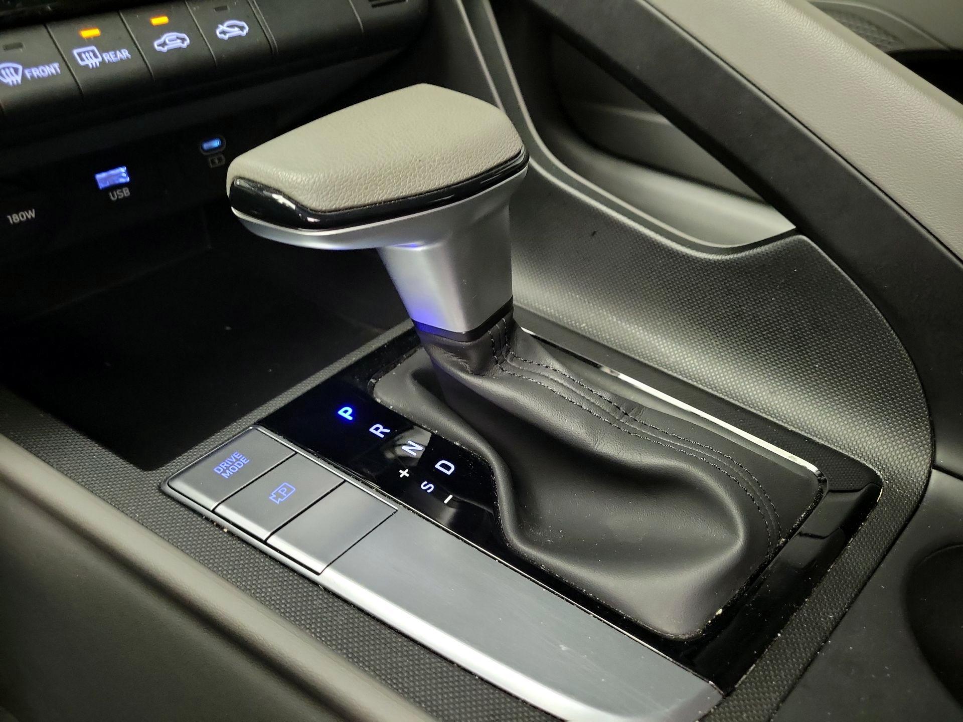 Thumbnail: 2024 Hyundai Elantra - 17