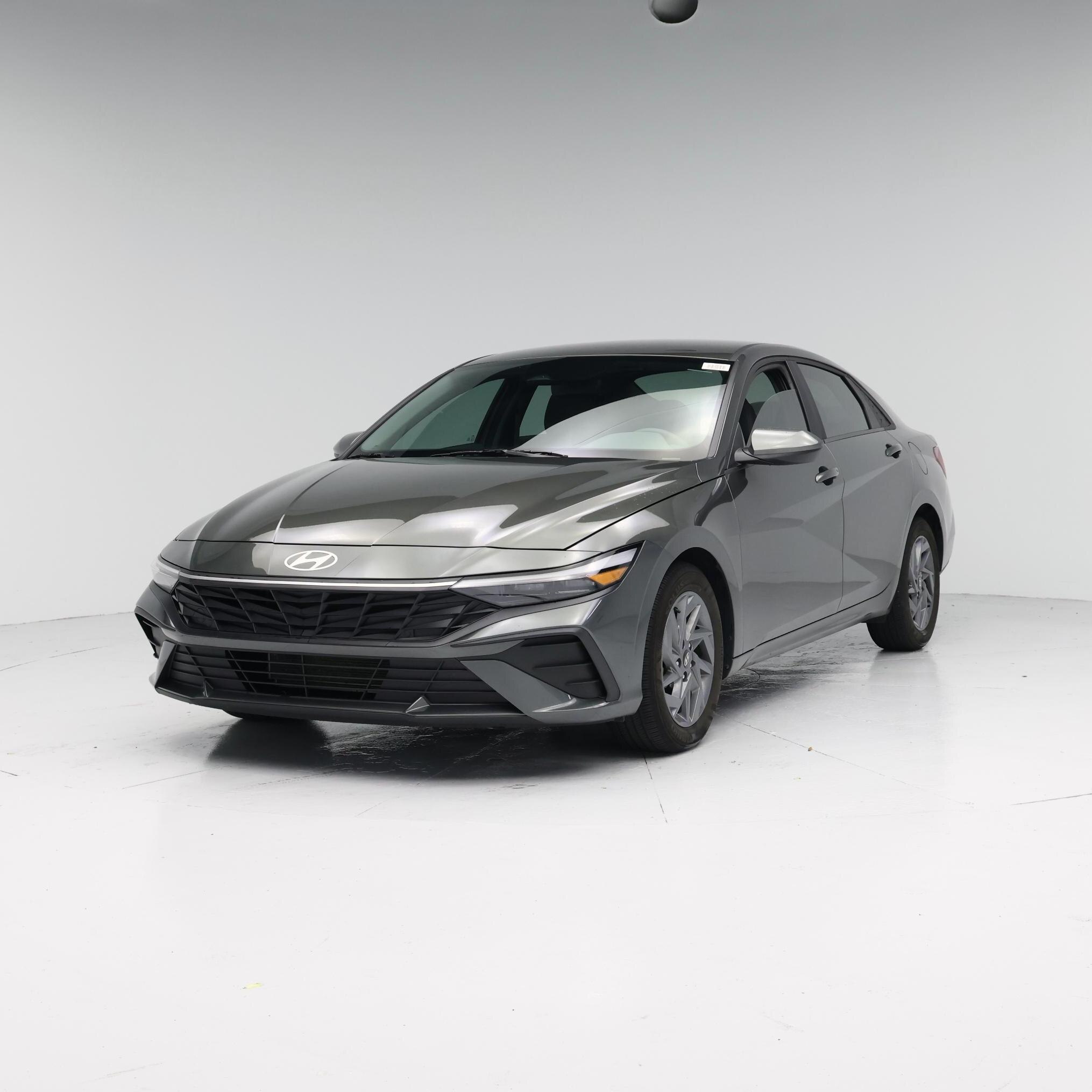 Thumbnail: 2024 Hyundai Elantra - 4