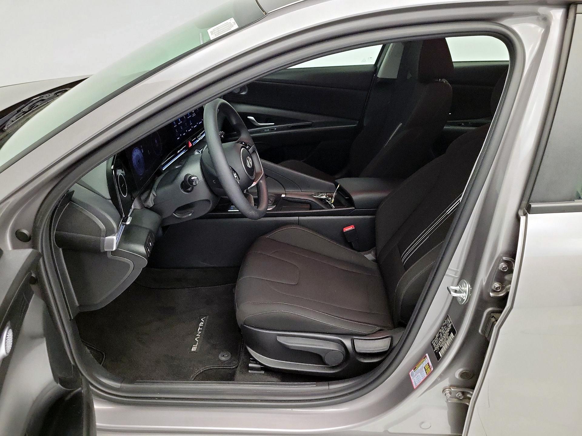 Thumbnail: 2024 Hyundai Elantra - 11