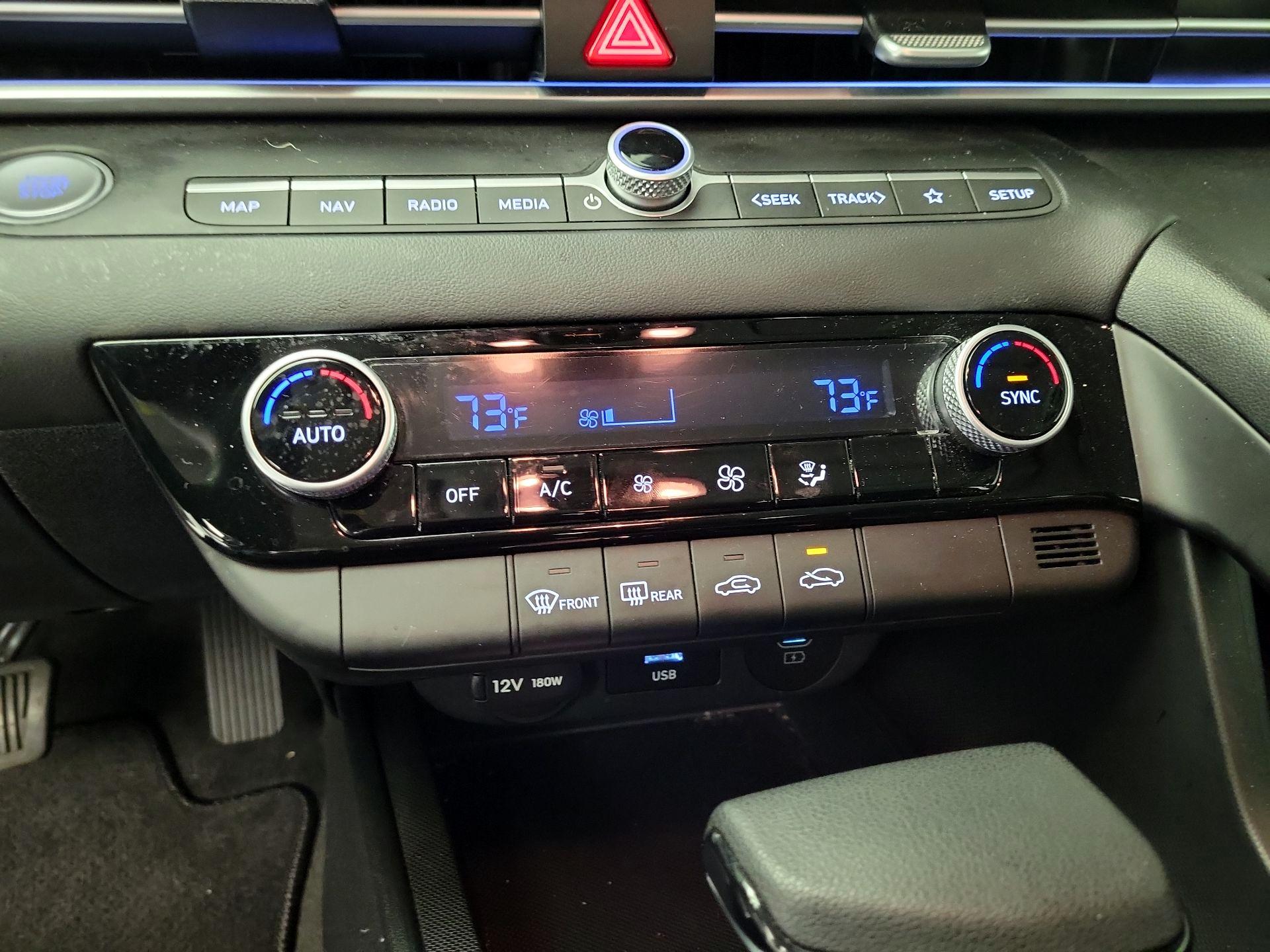 Thumbnail: 2024 Hyundai Elantra - 17