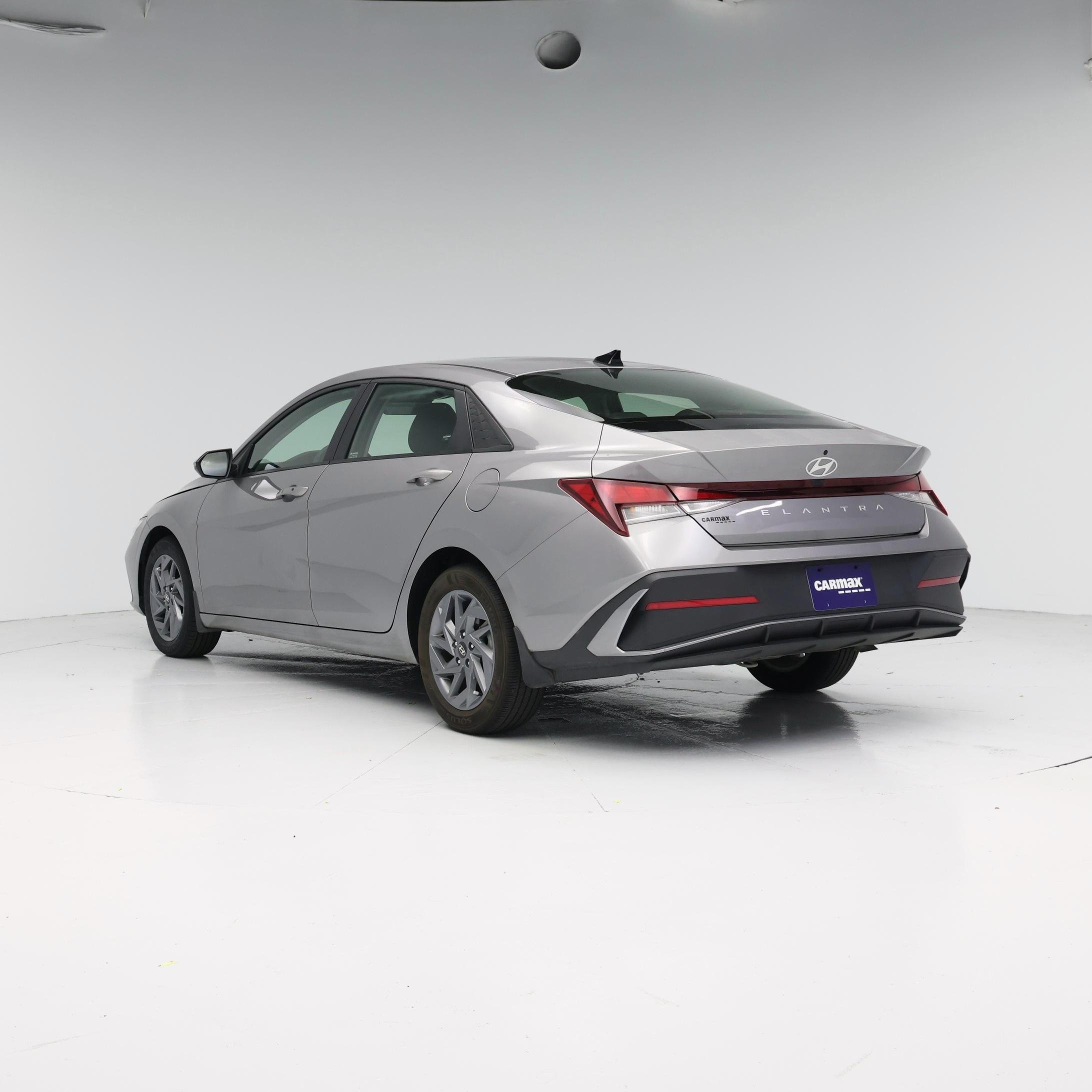 Thumbnail: 2024 Hyundai Elantra - 2