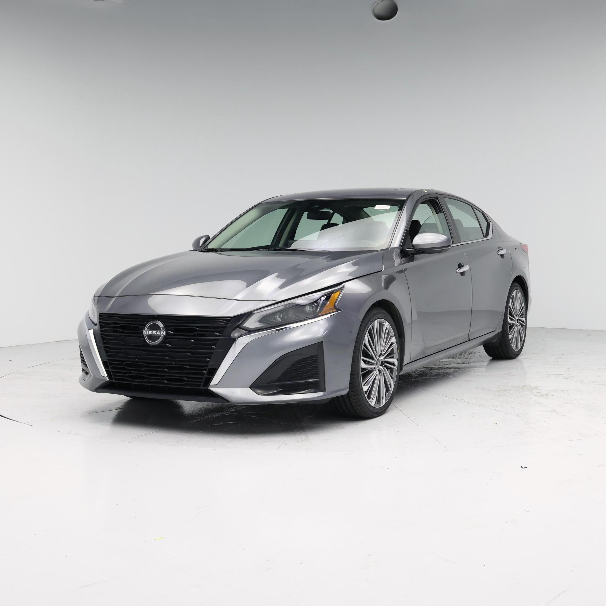 Thumbnail: 2023 Nissan Altima - 4