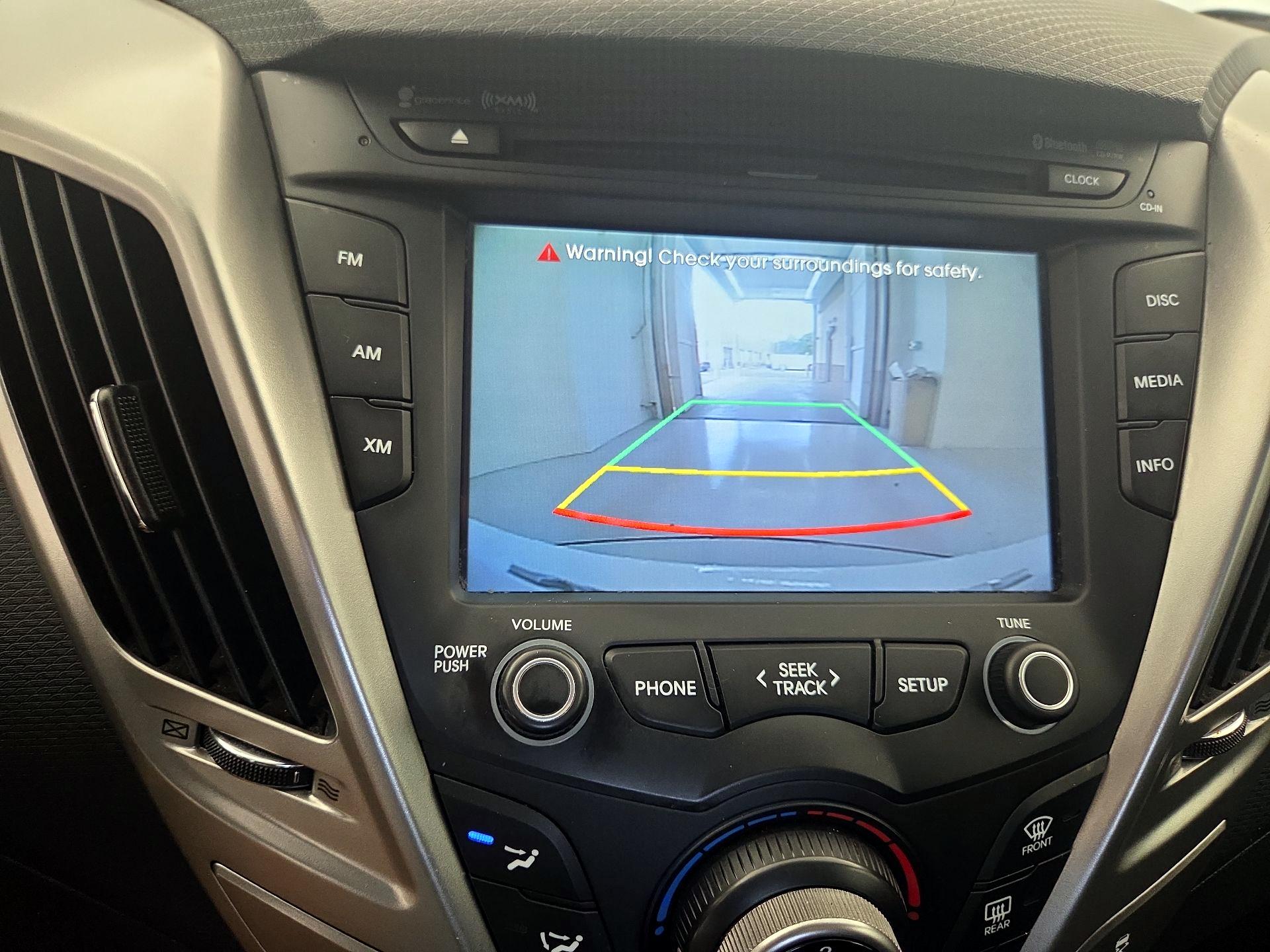 Thumbnail: 2016 Hyundai Veloster - 14