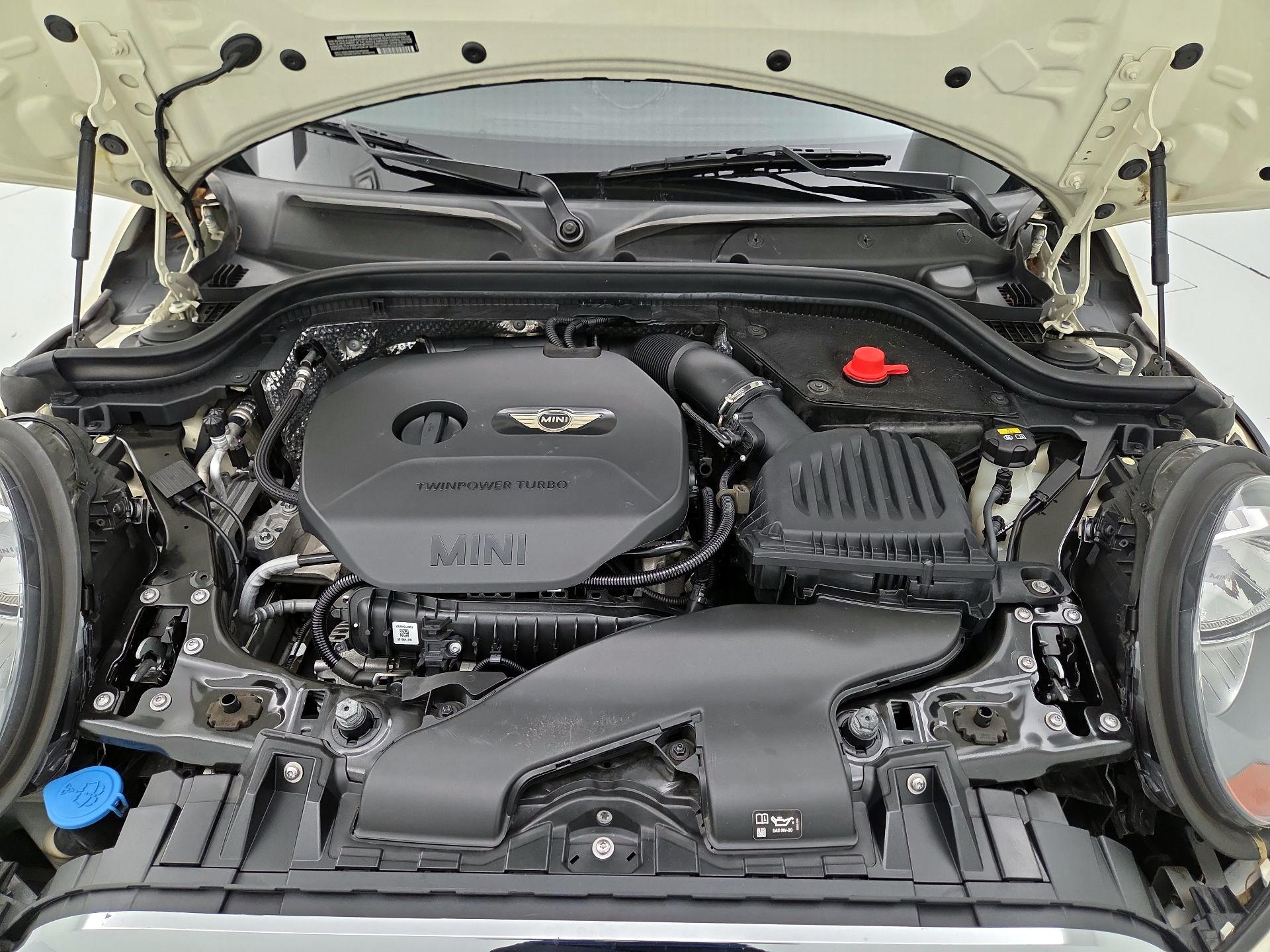 Thumbnail: 2016 MINI Cooper Hardtop - 20