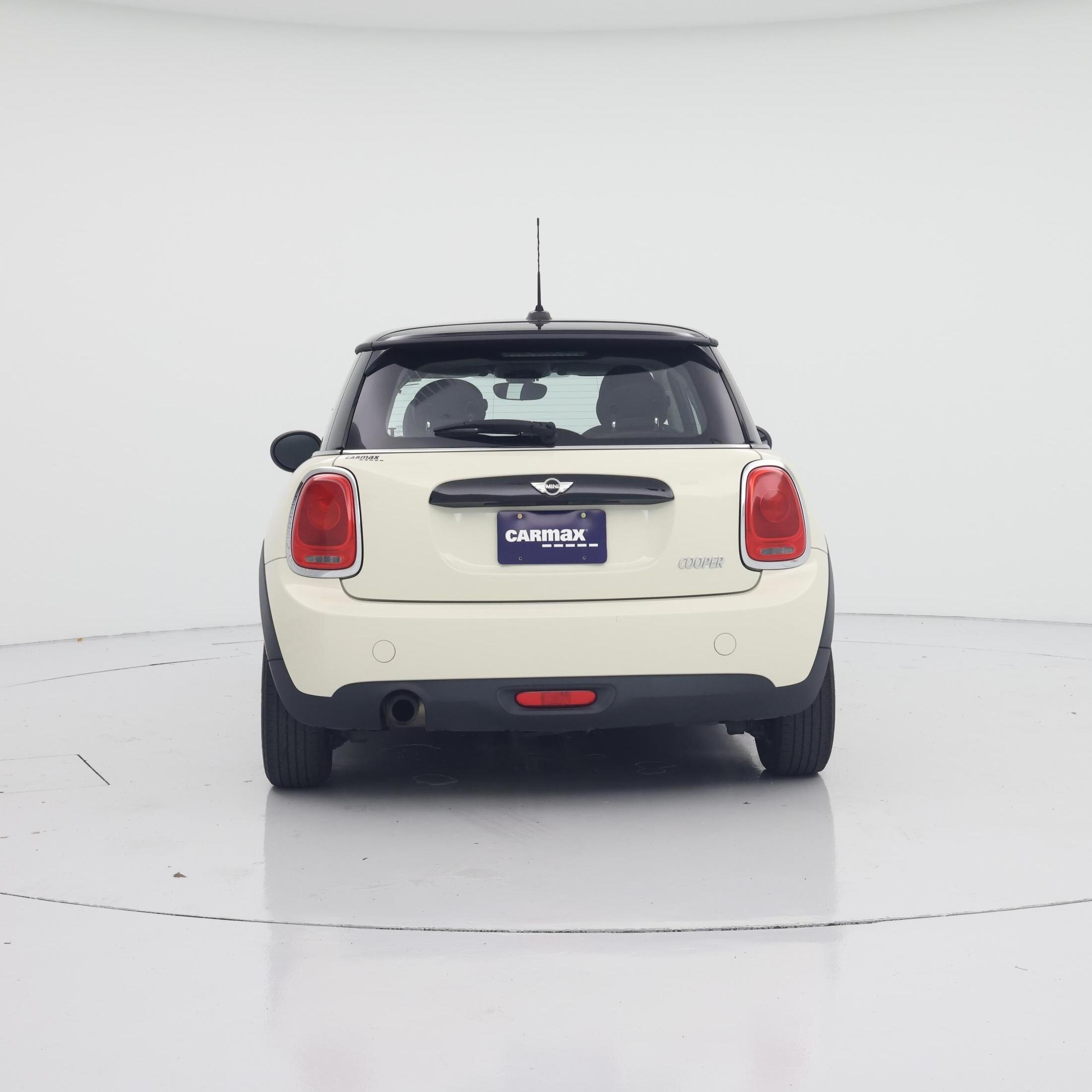 Thumbnail: 2016 MINI Cooper Hardtop - 6