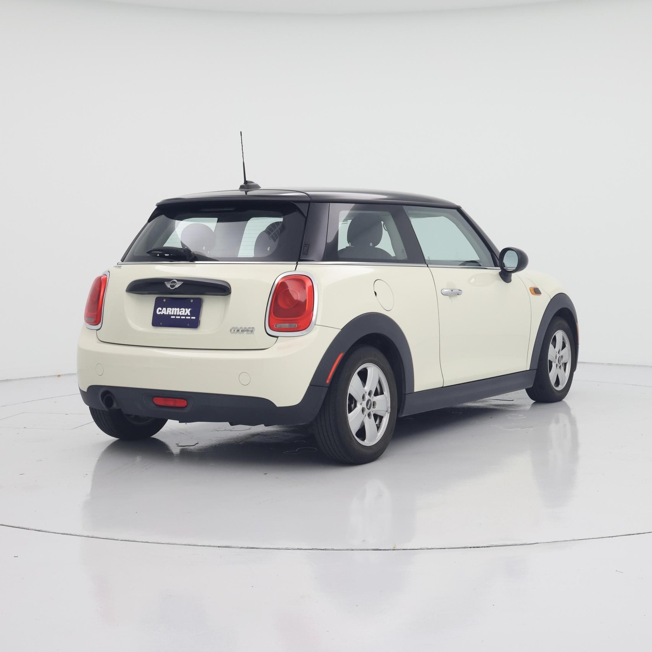 Thumbnail: 2016 MINI Cooper Hardtop - 8