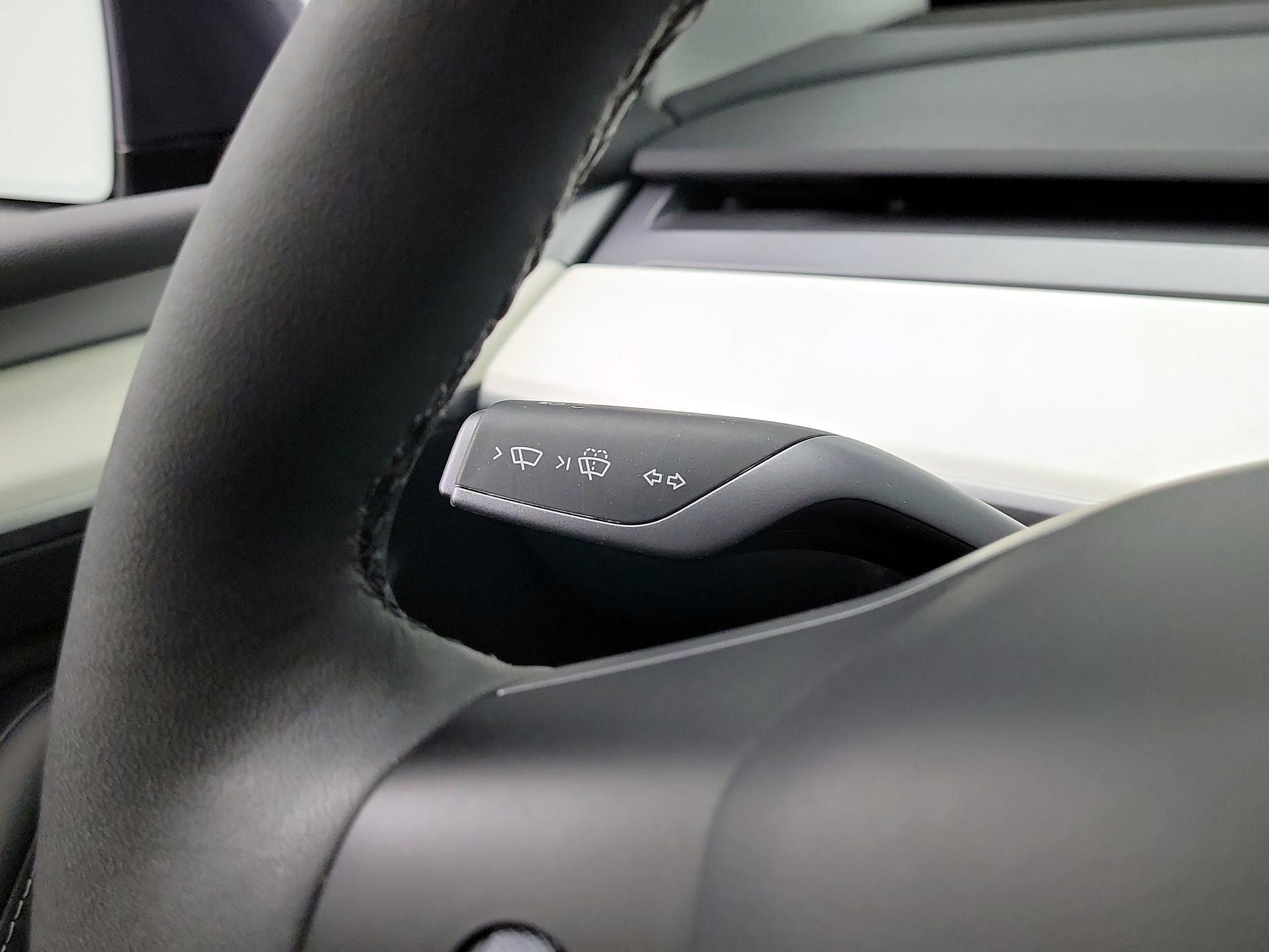 Thumbnail: 2023 Tesla Model Y - 13