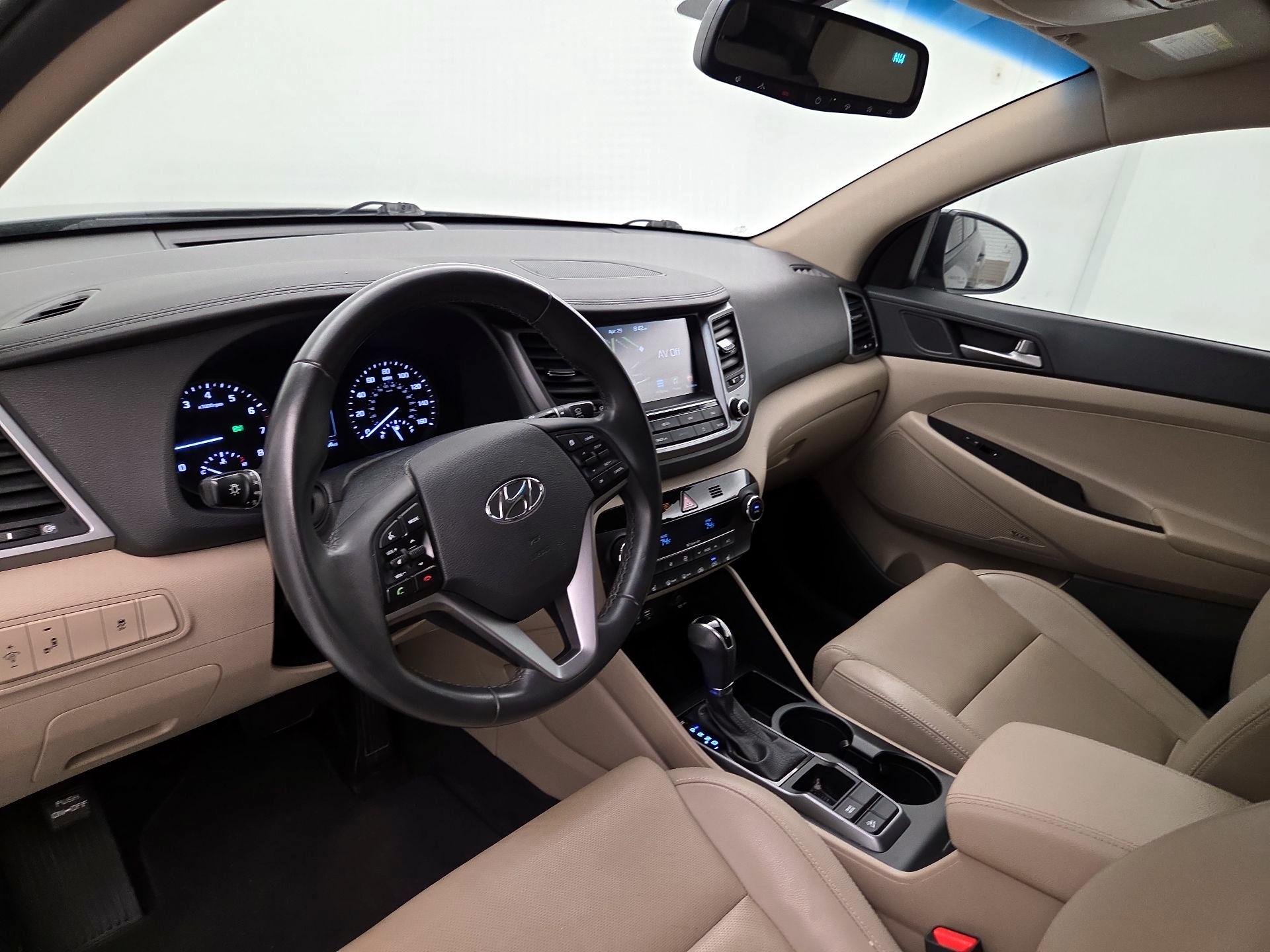 Thumbnail: 2018 Hyundai Tucson - 9