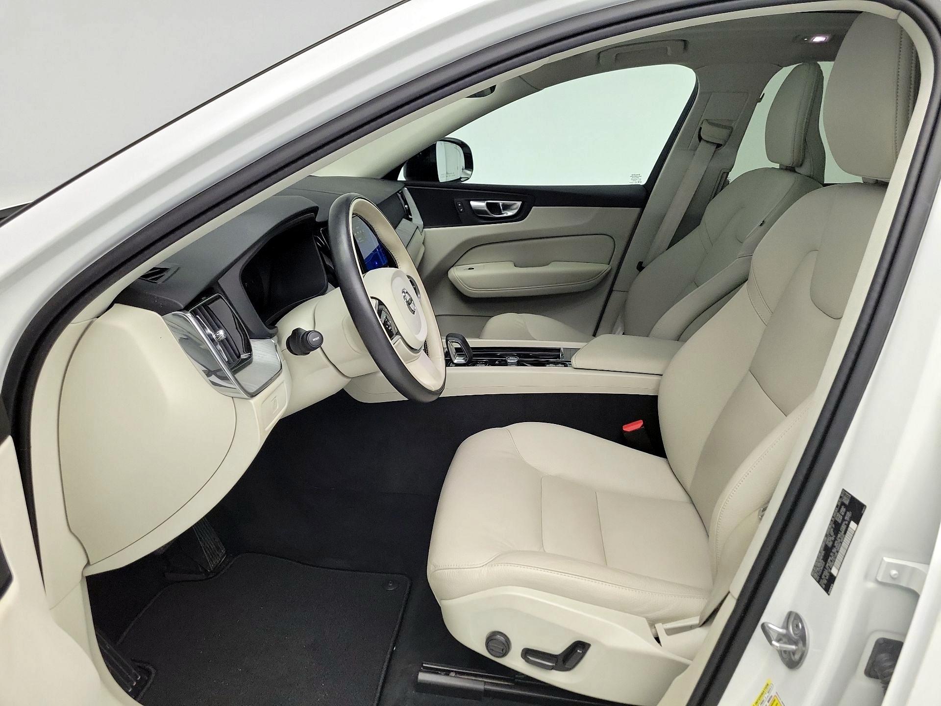 Thumbnail: 2024 Volvo XC60 - 11