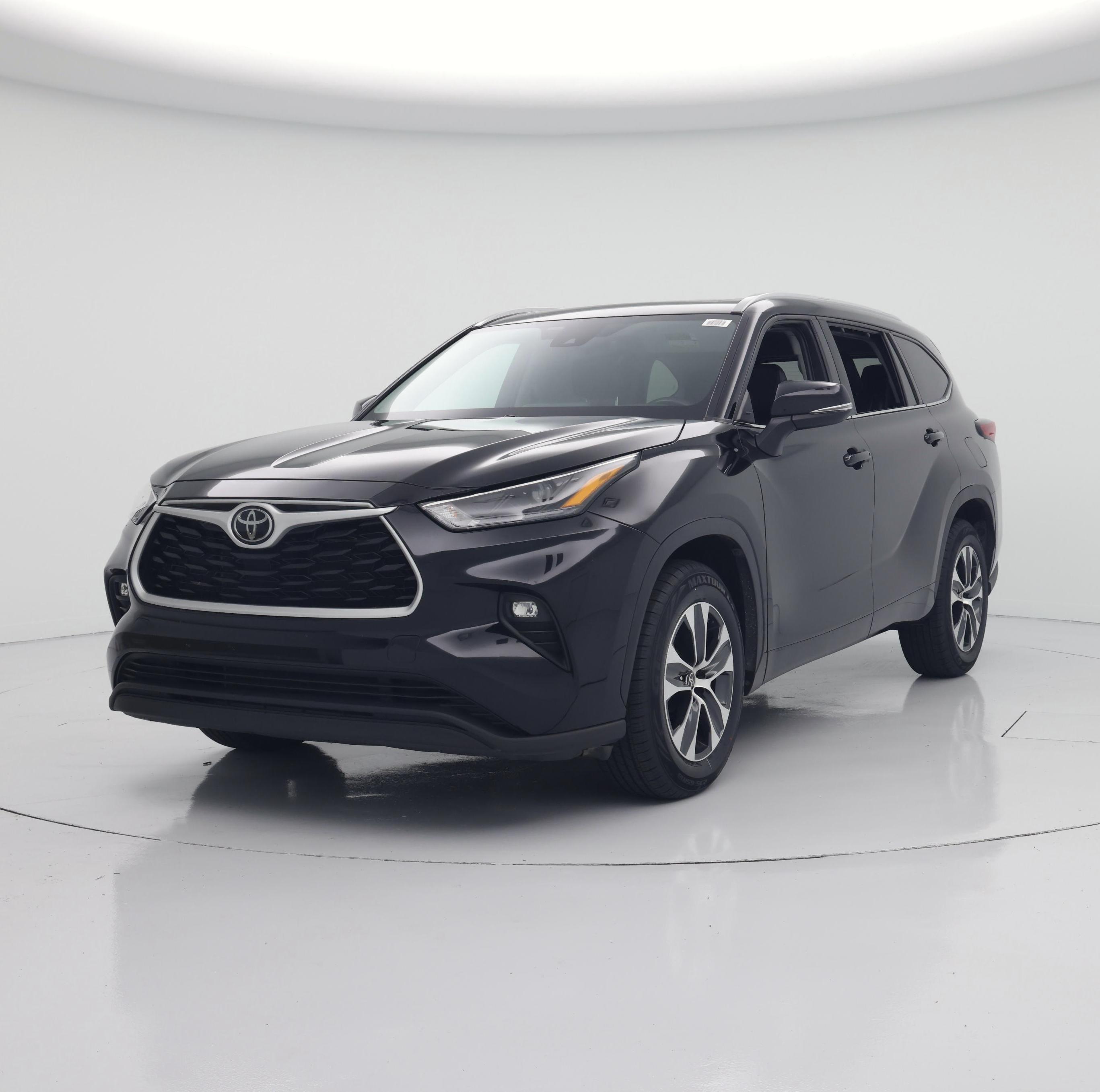 Thumbnail: 2022 Toyota Highlander - 4