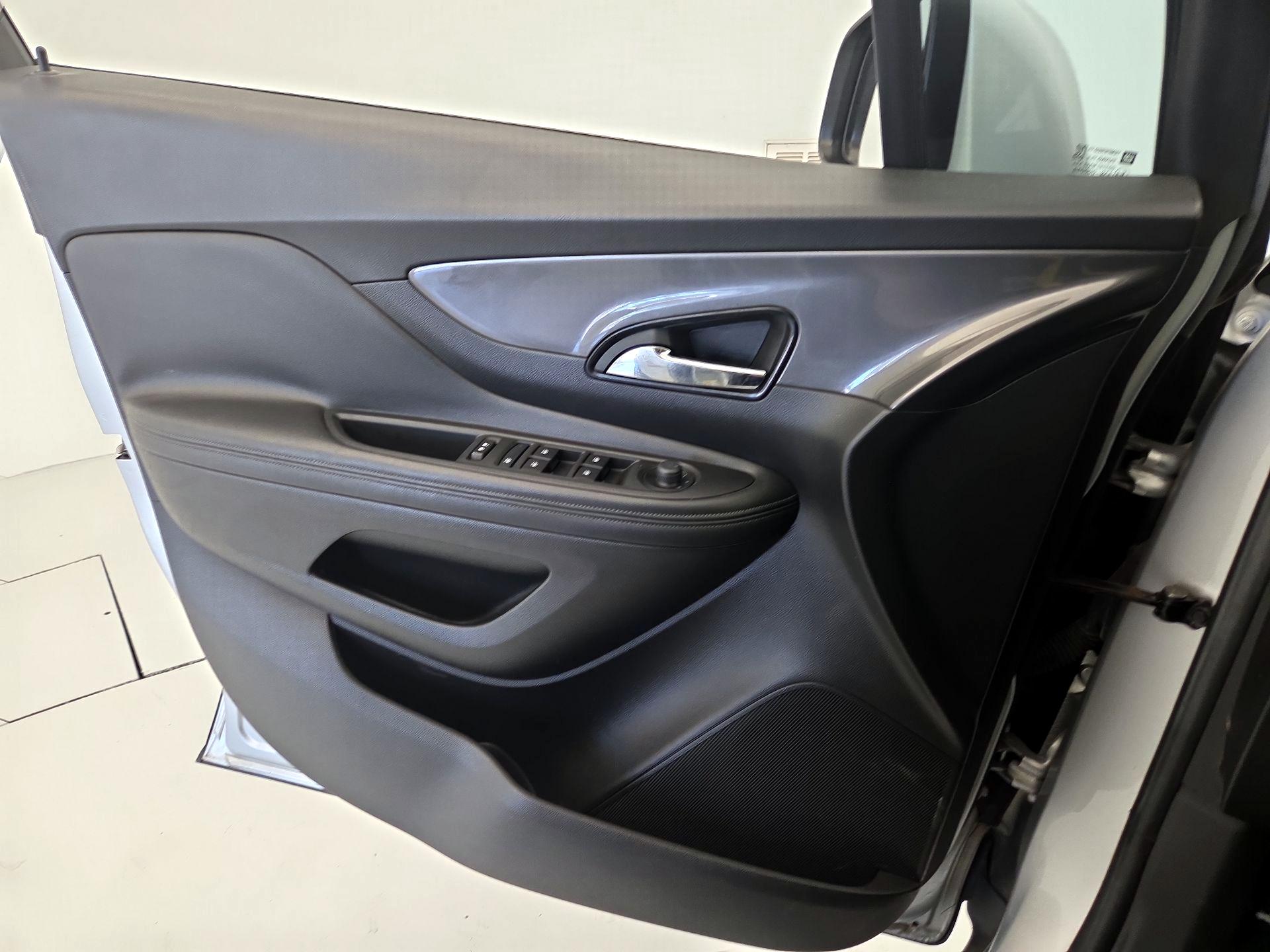 Thumbnail: 2017 Buick Encore - 12