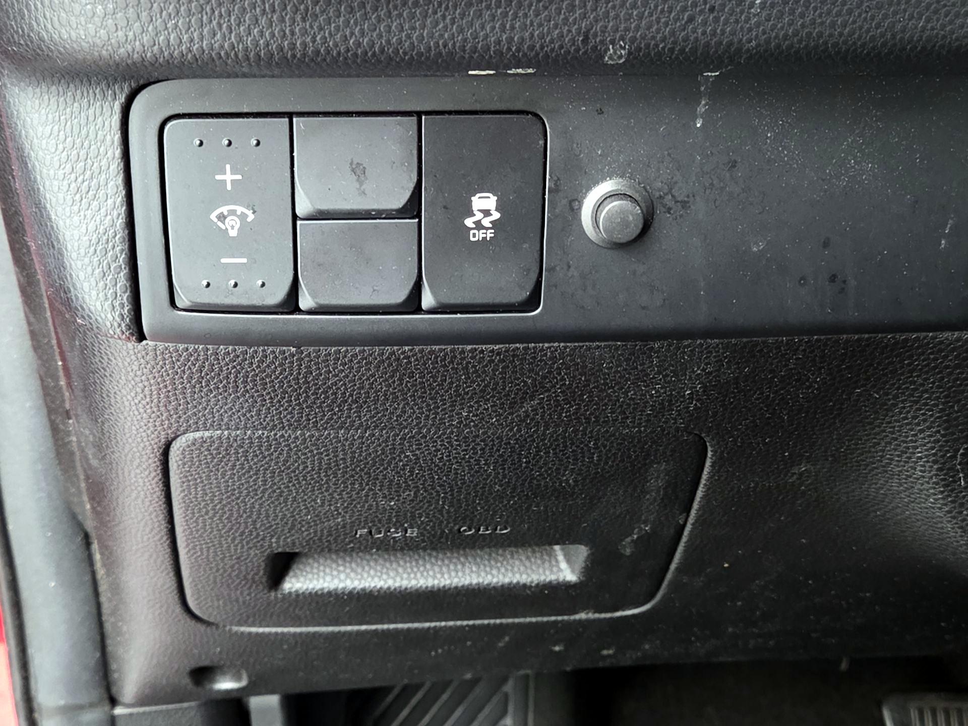 Thumbnail: 2014 Kia Soul - 13