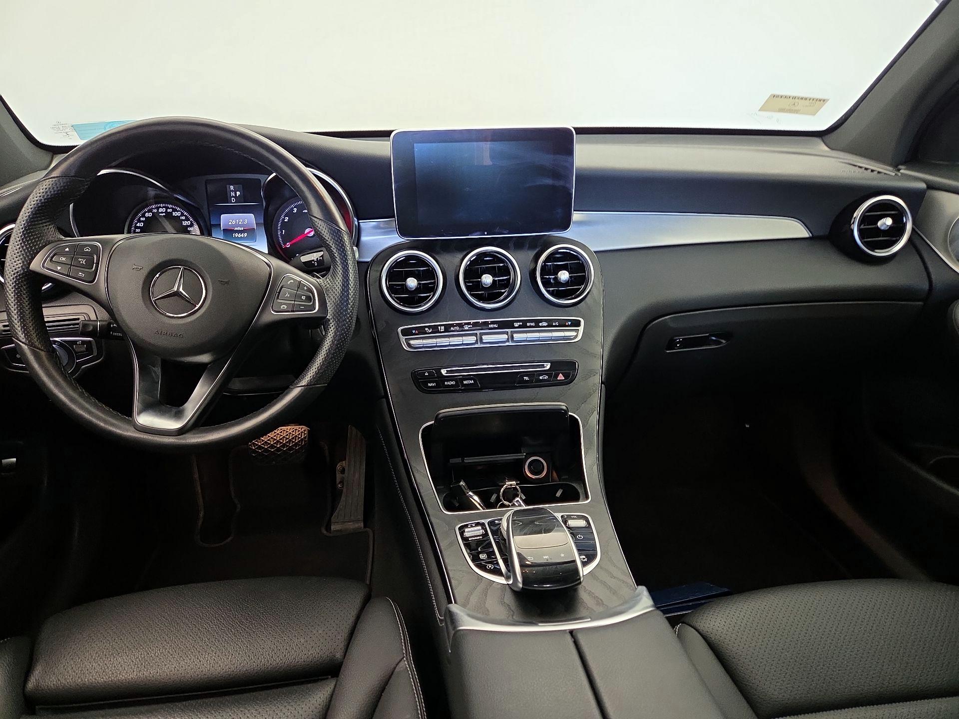 Thumbnail: 2019 Mercedes-Benz GLC - 9