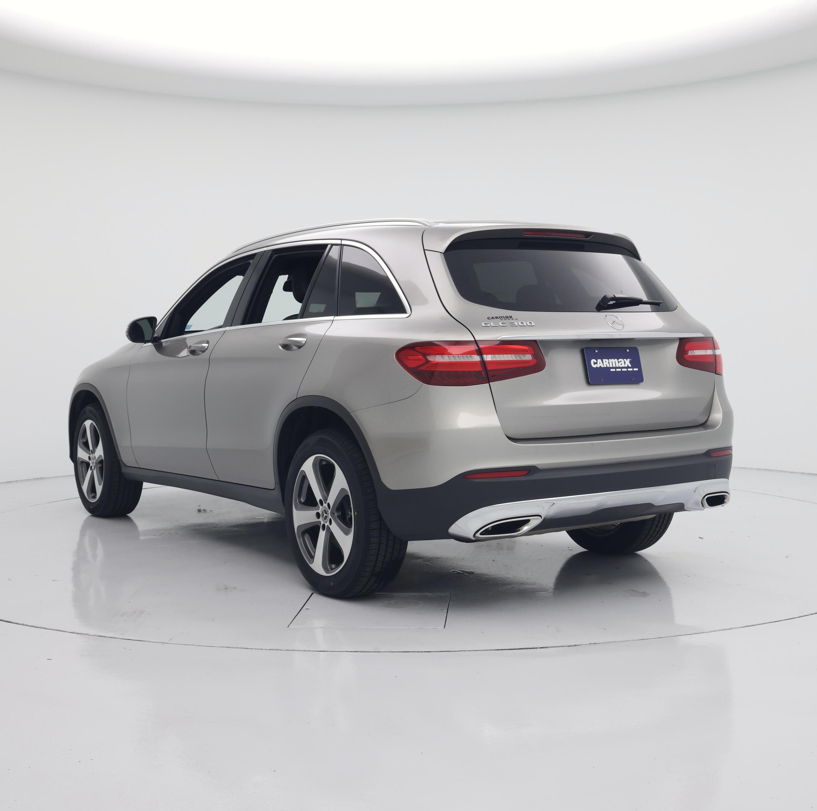 Thumbnail: 2019 Mercedes-Benz GLC - 2
