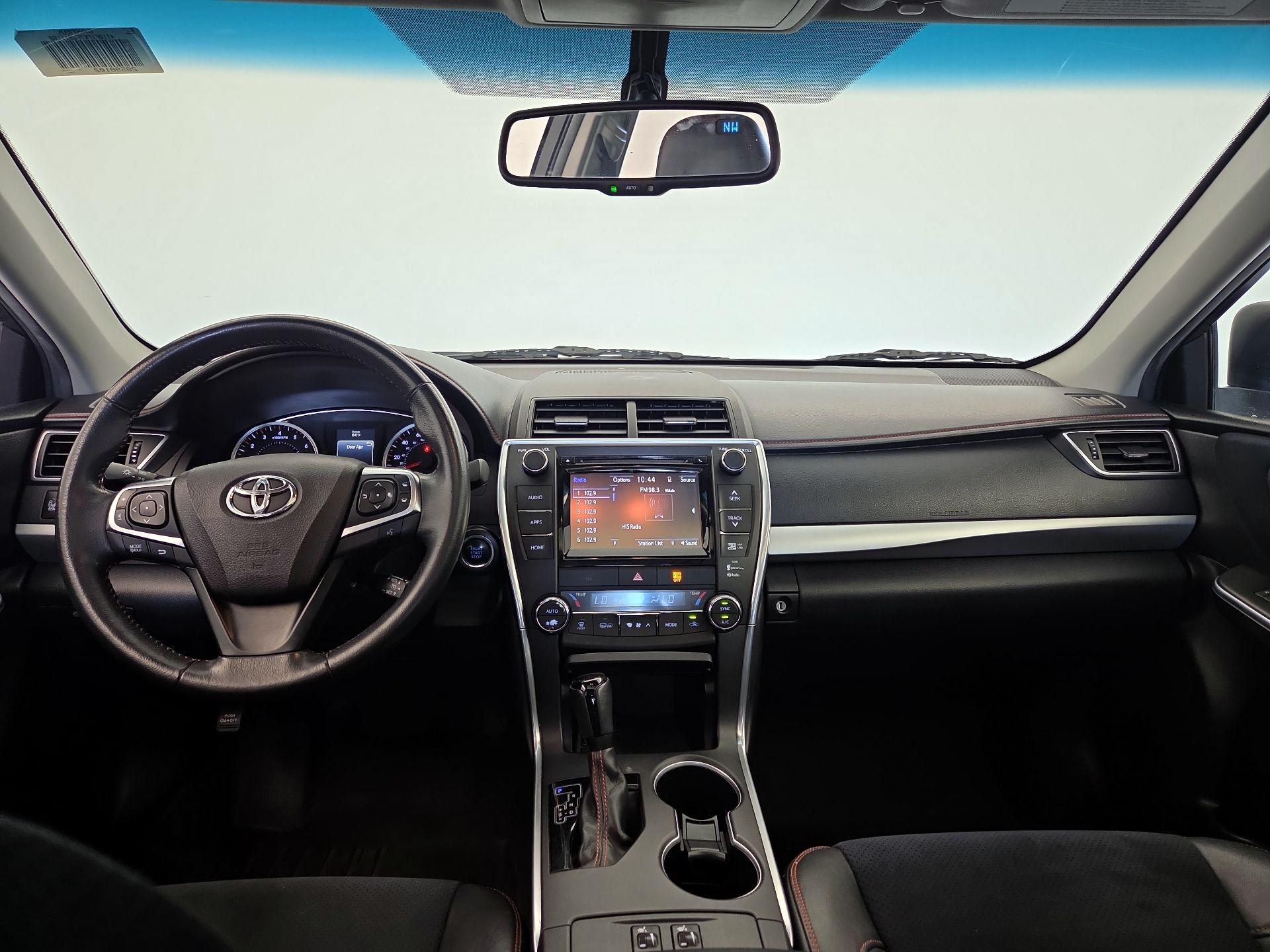 Thumbnail: 2015 Toyota Camry - 9