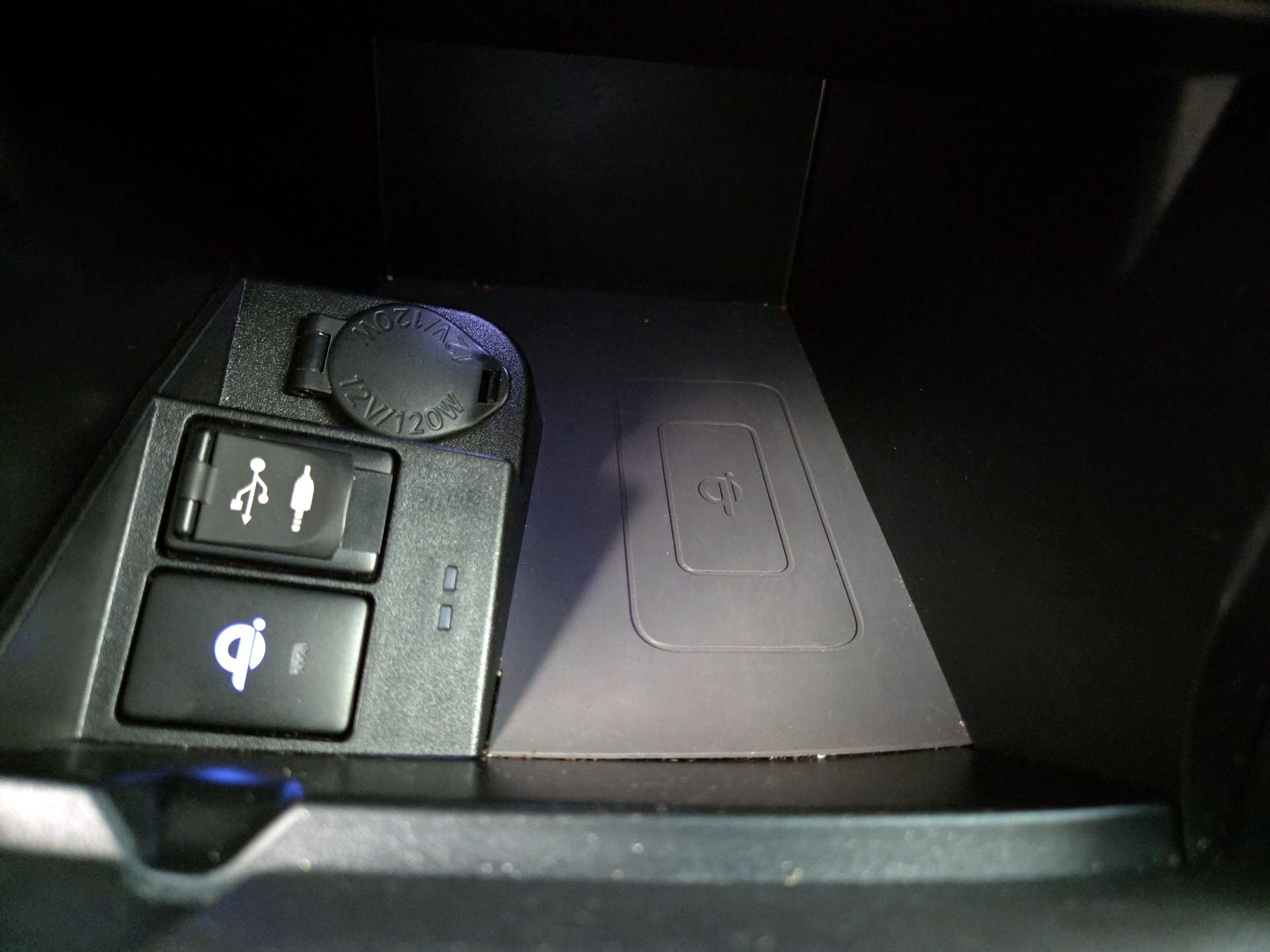 Thumbnail: 2015 Toyota Camry - 18