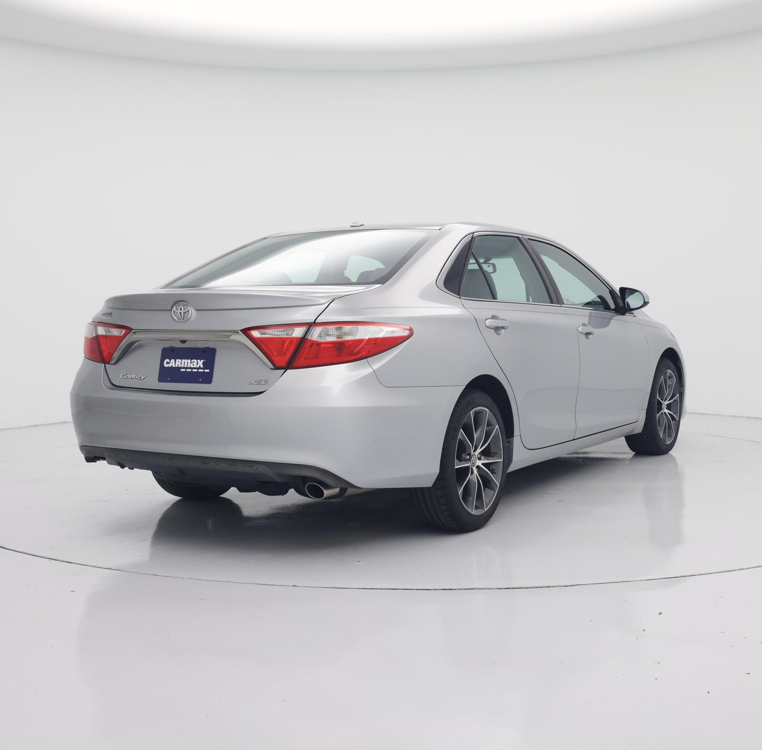 Thumbnail: 2015 Toyota Camry - 8