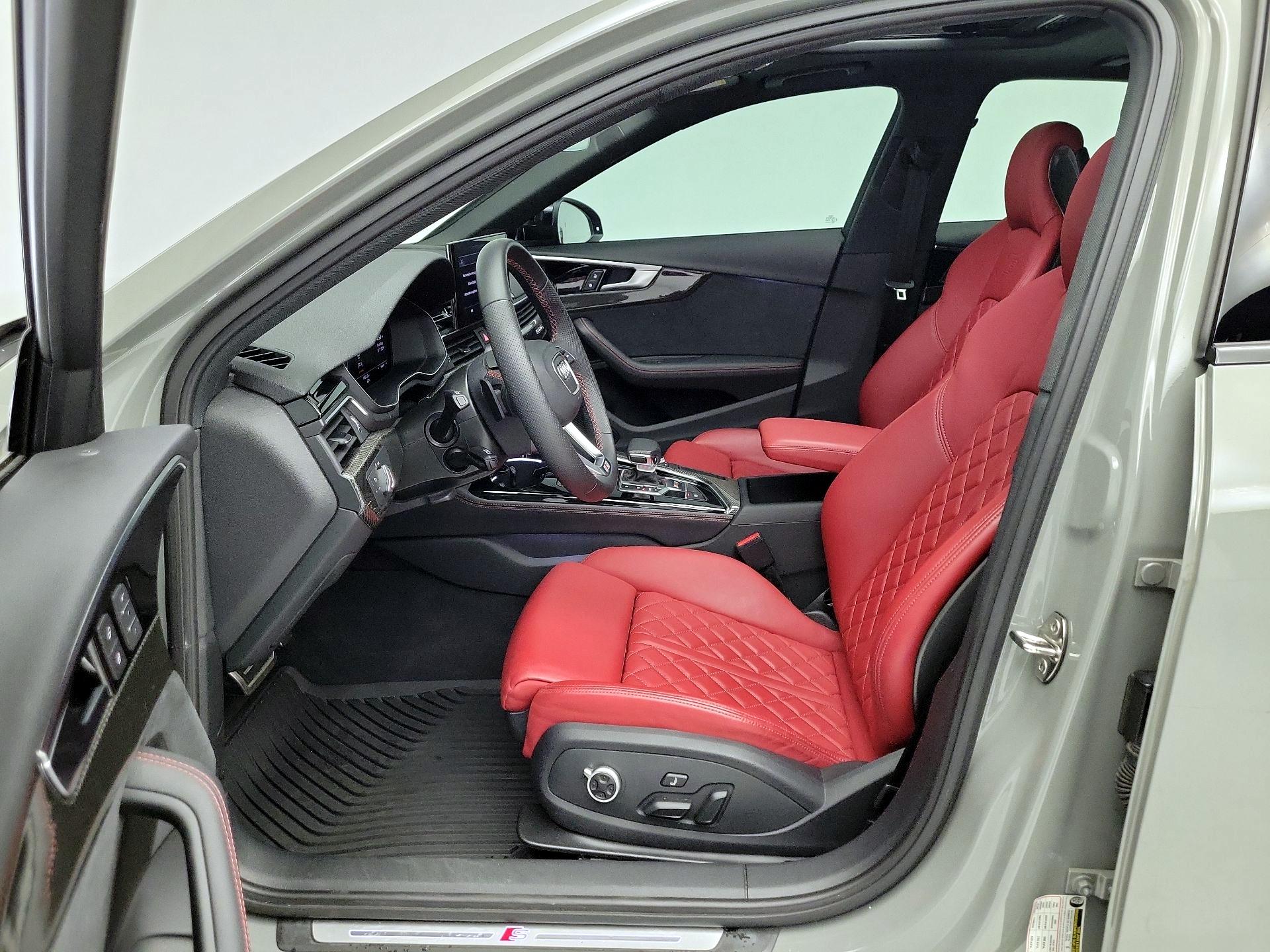 Thumbnail: 2022 Audi S4 - 11