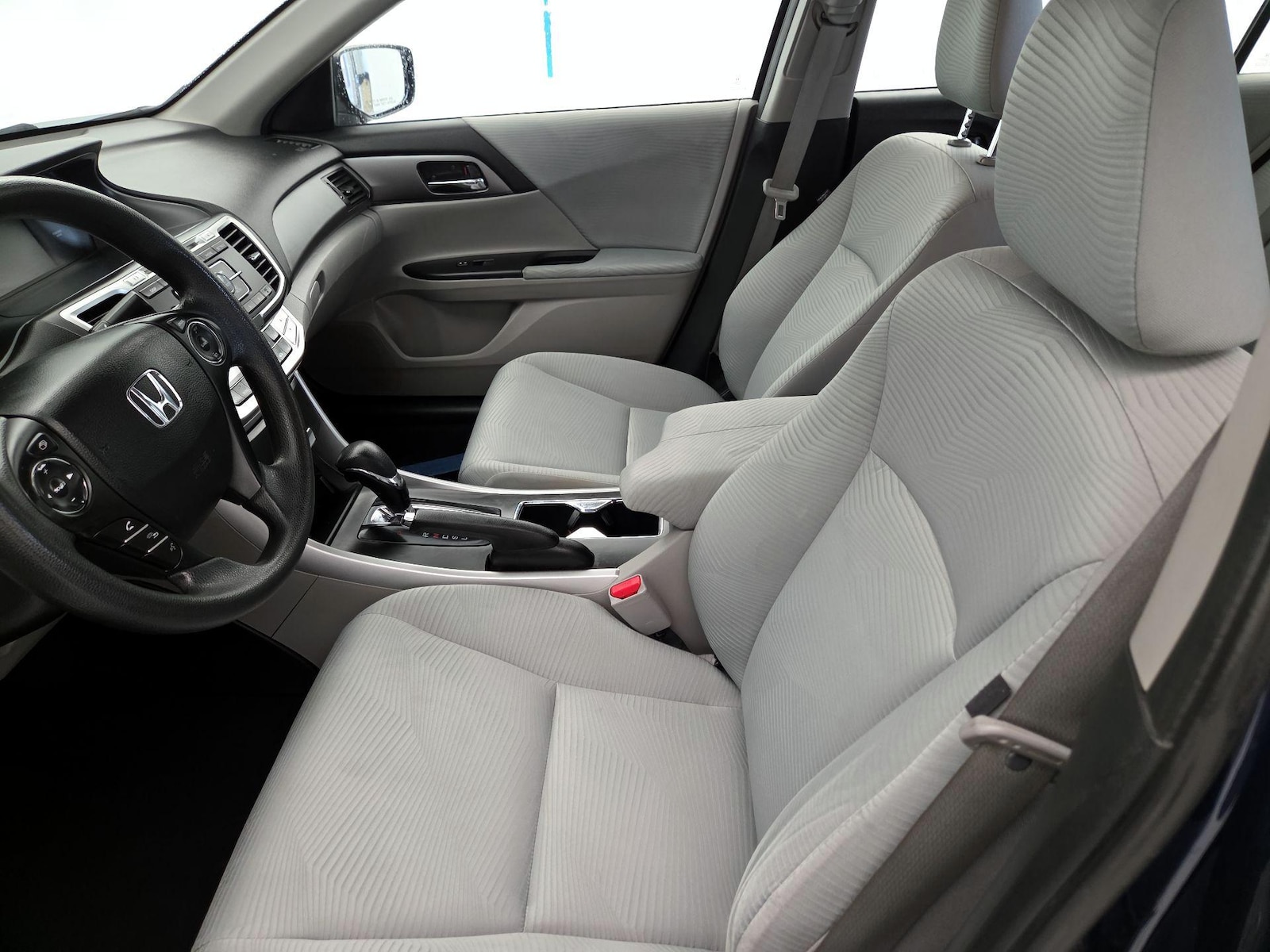 2014 Honda Accord LX - Photo 11